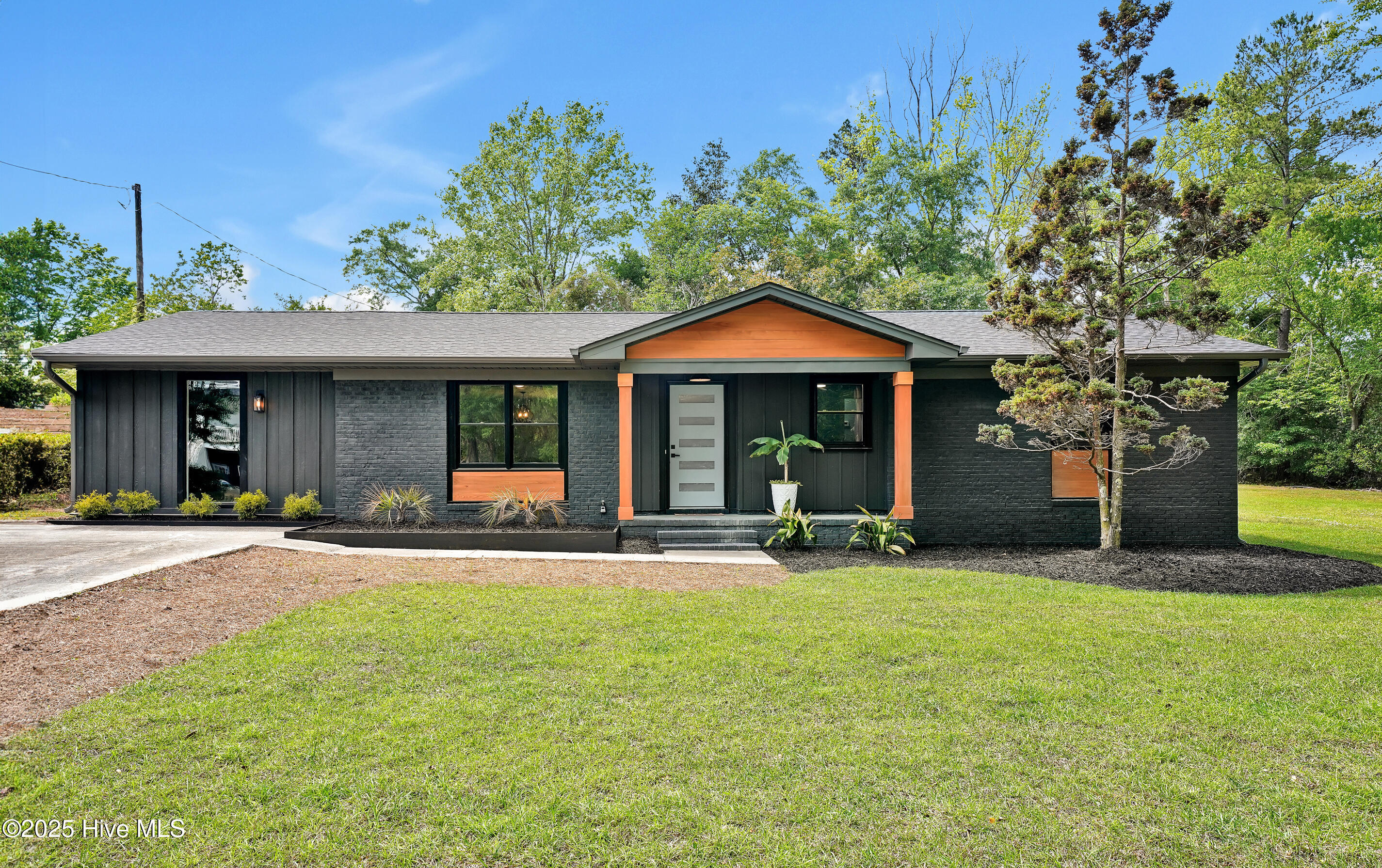 1317 Avon Court Property Photo