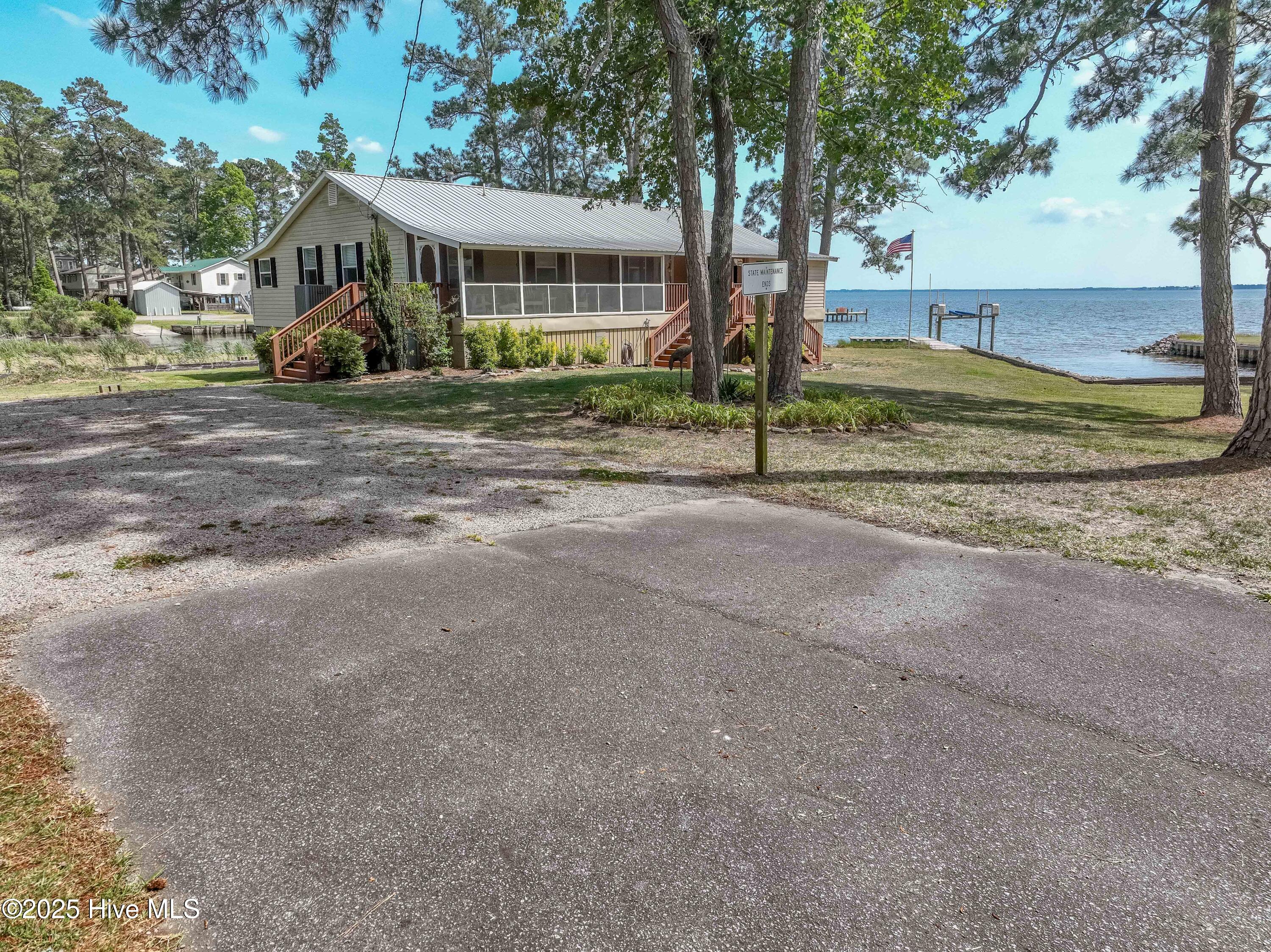 966 W Island View Road Property Photo