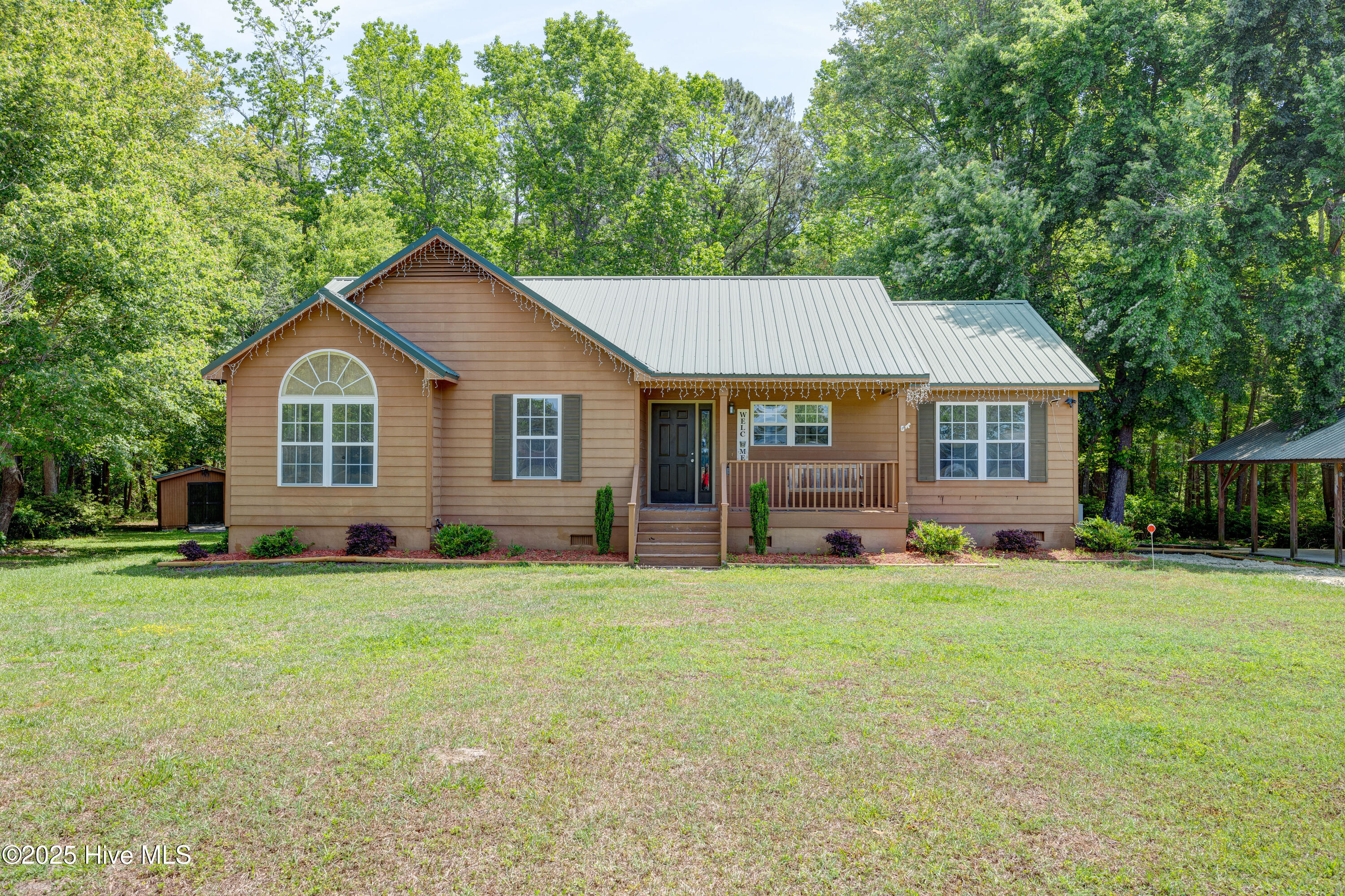 1814 Us Highway 117 Property Photo 1
