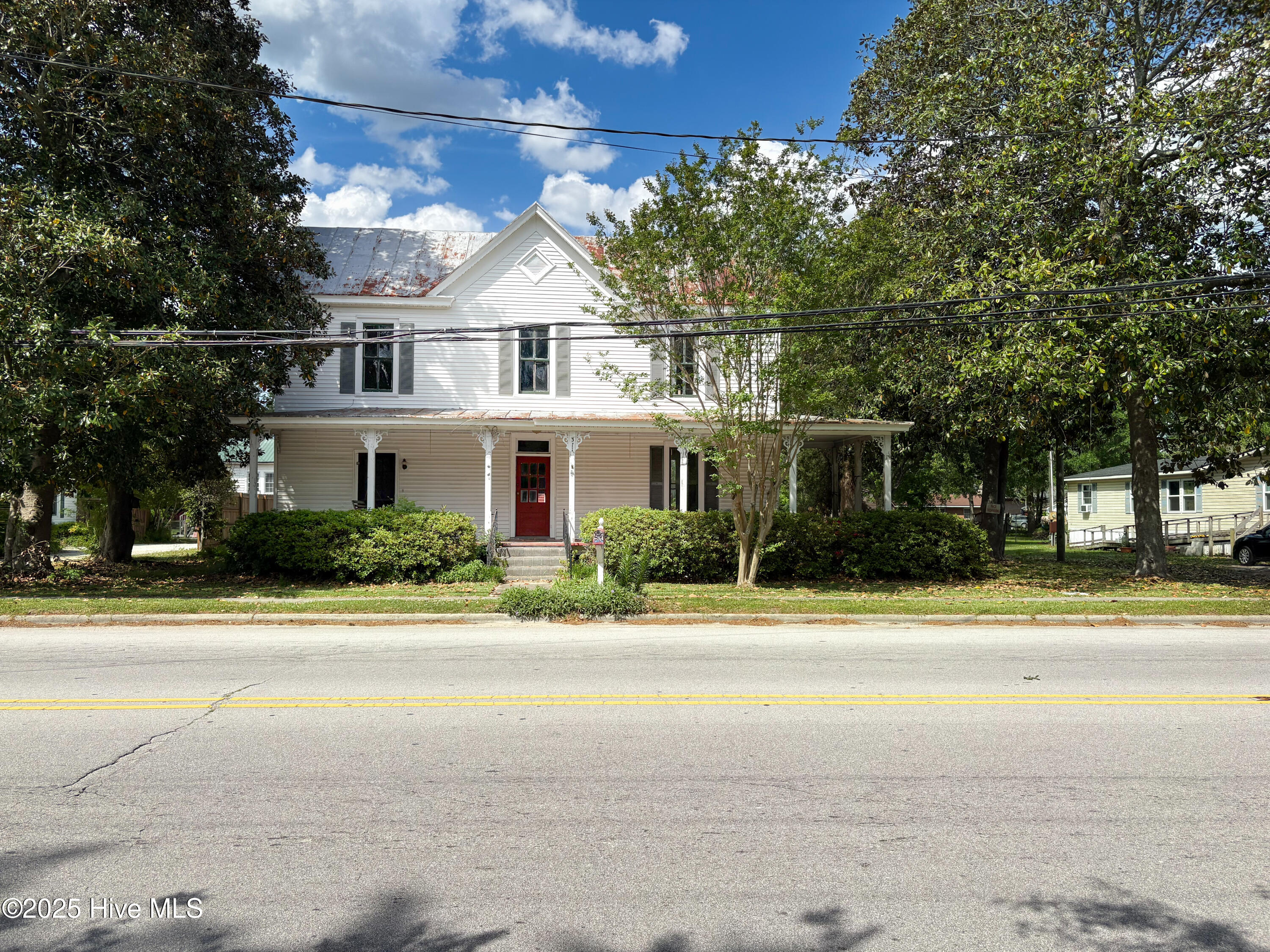 311 W Jones Street Property Photo