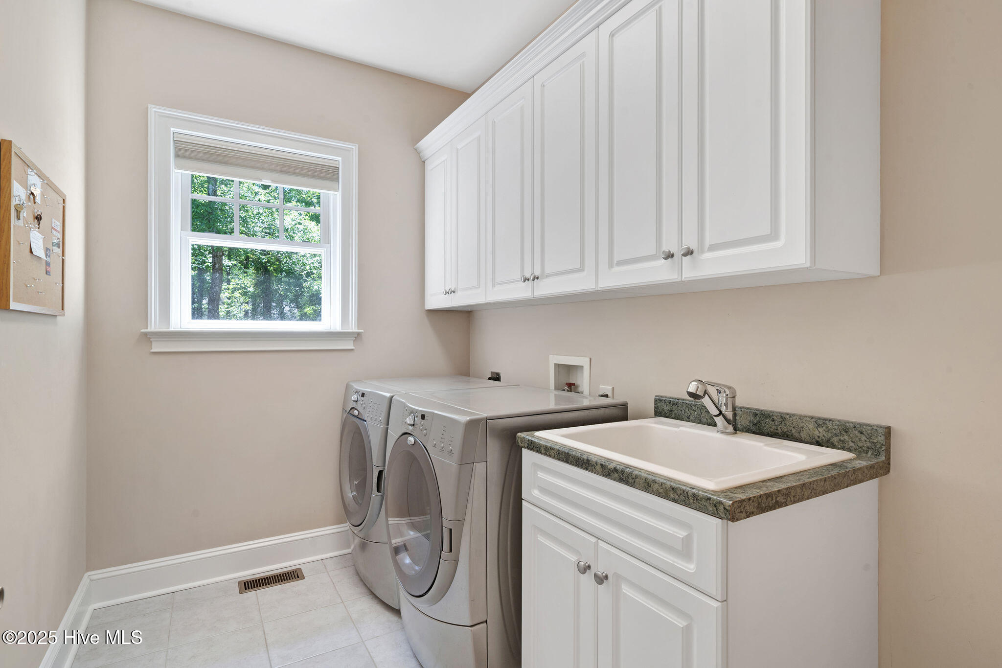 118 Legacy Oaks Drive Property Photo 16