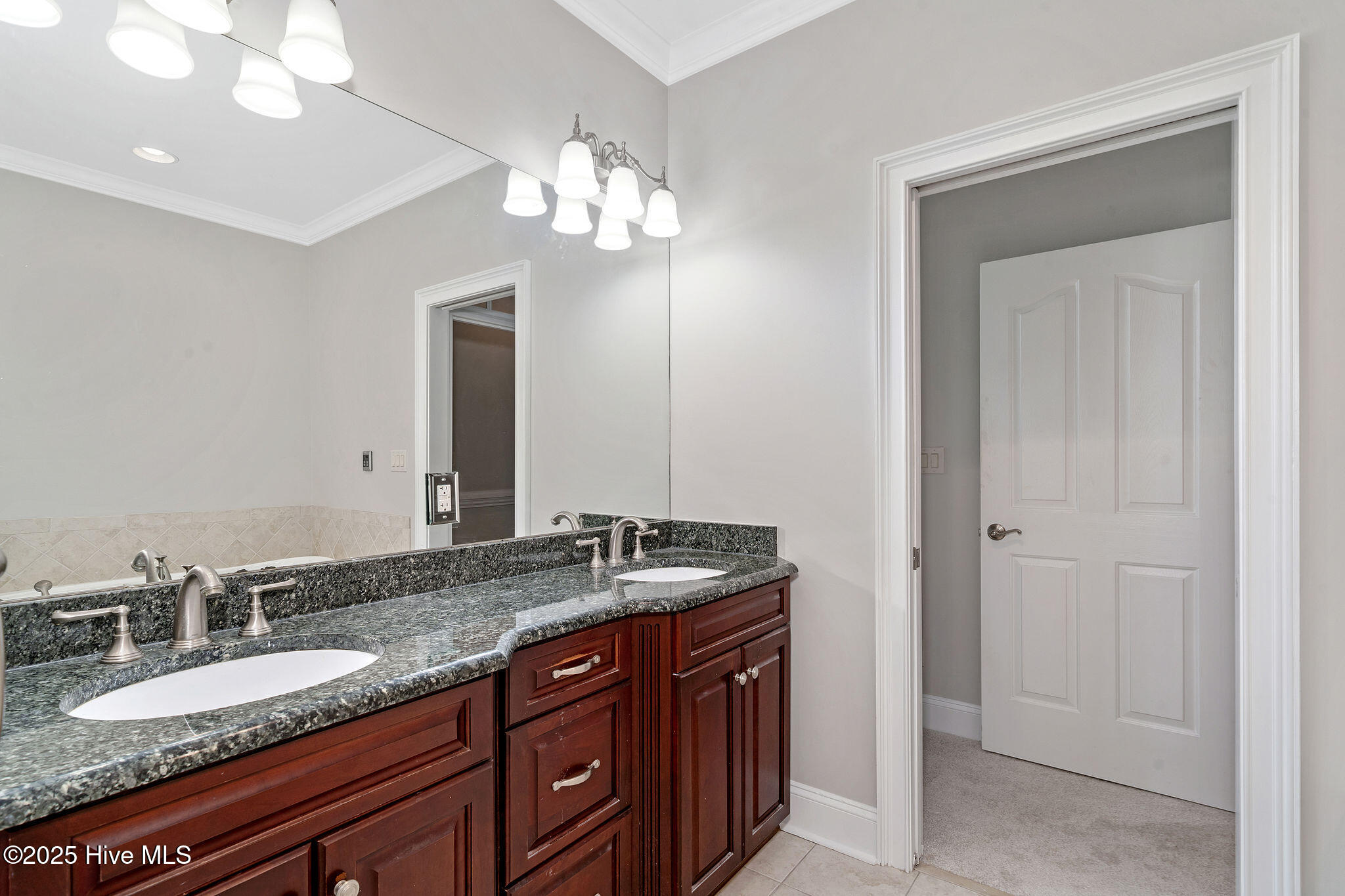 118 Legacy Oaks Drive Property Photo 22