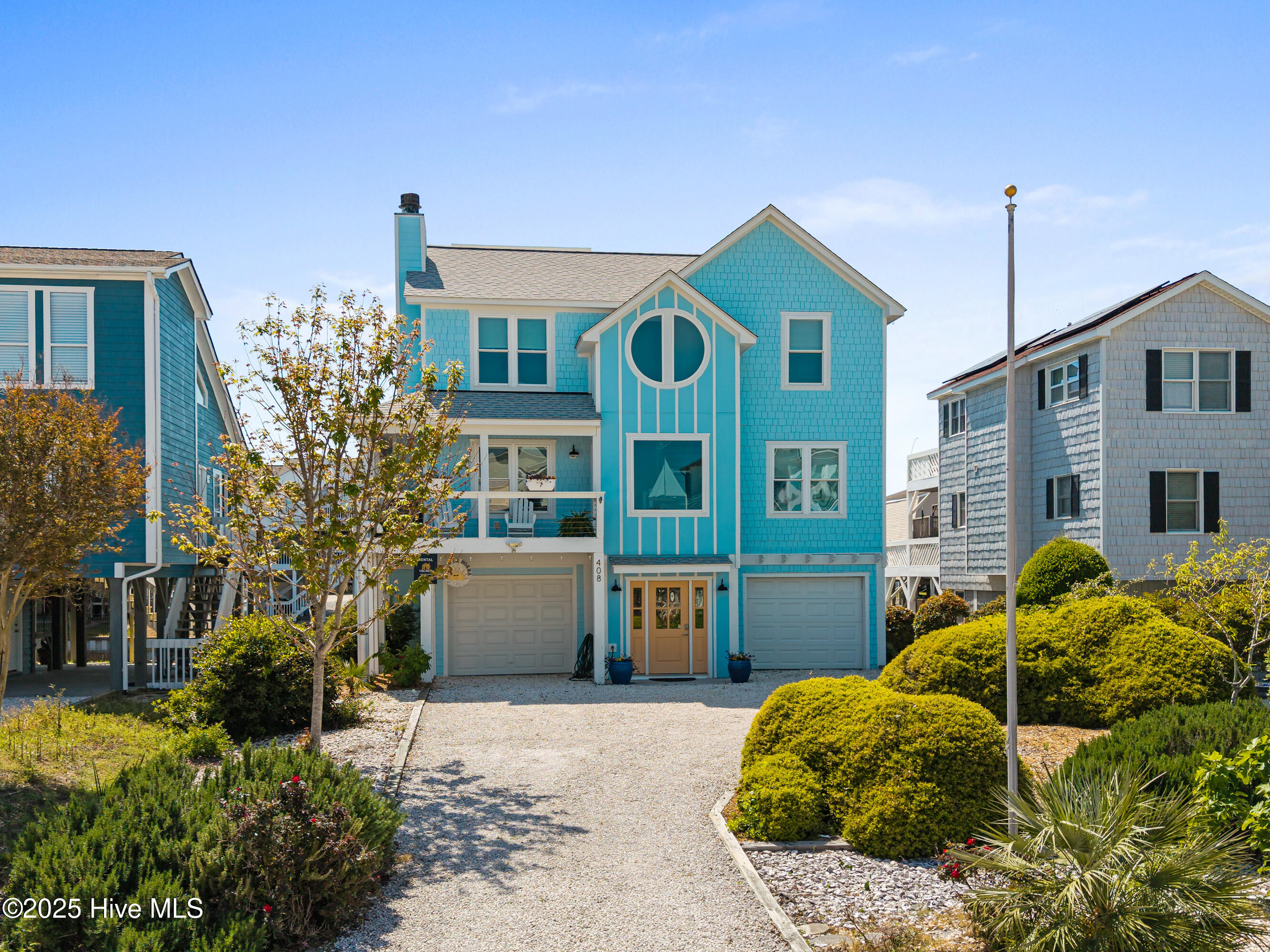 408 Dolphin Street Property Photo 1