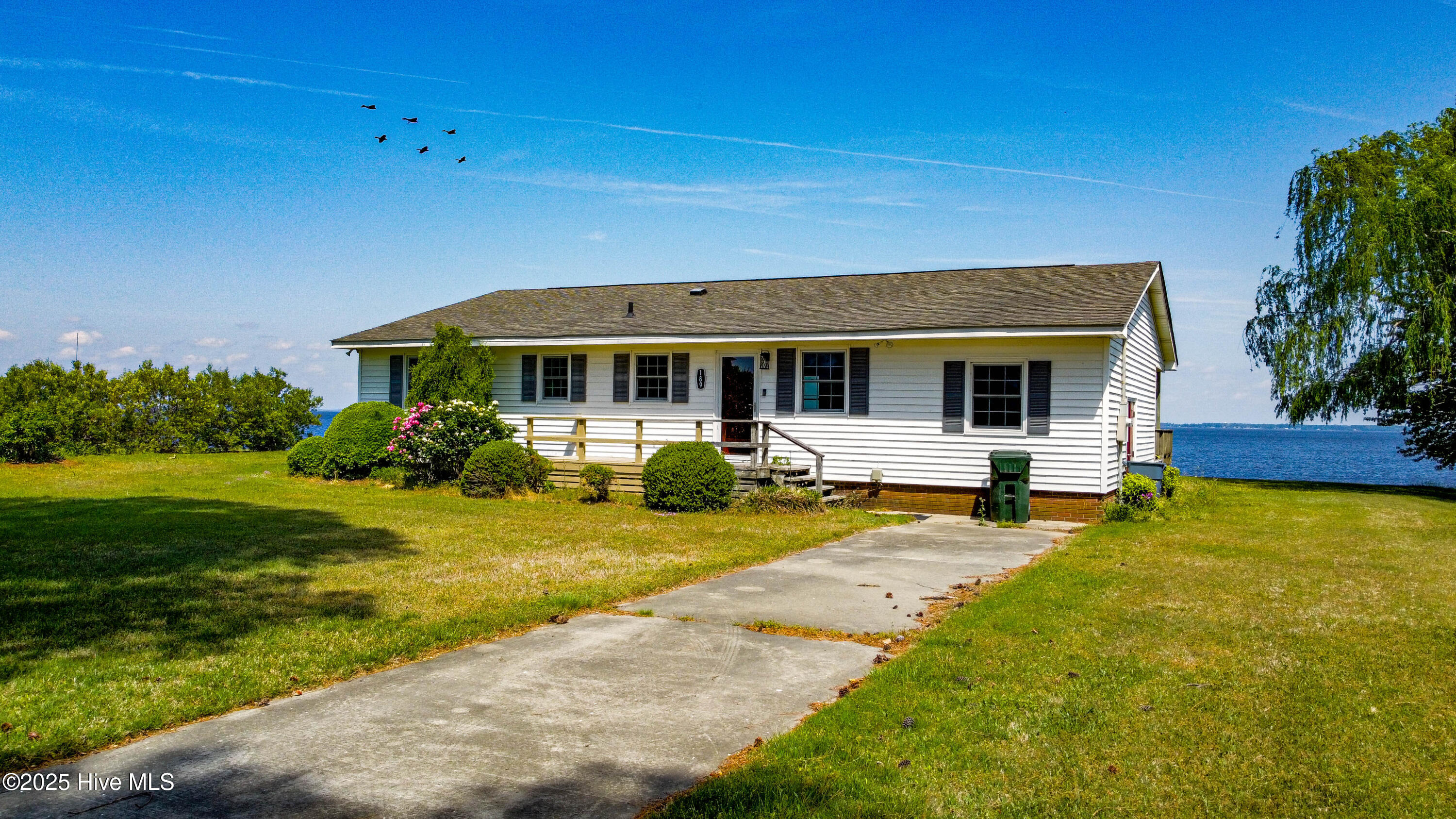 189 Summerfield Road Property Photo