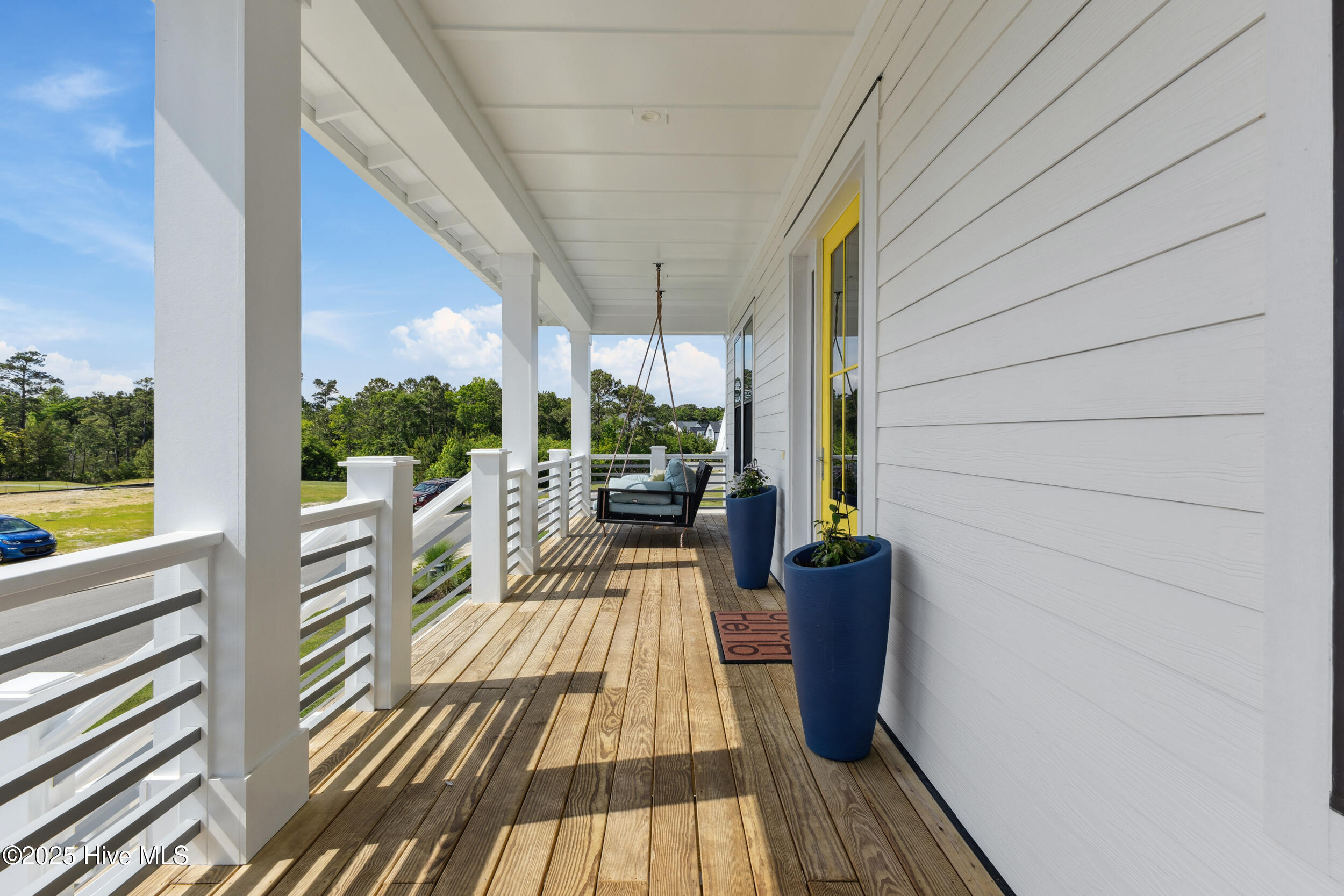 729 Waterstone Drive Property Photo 1