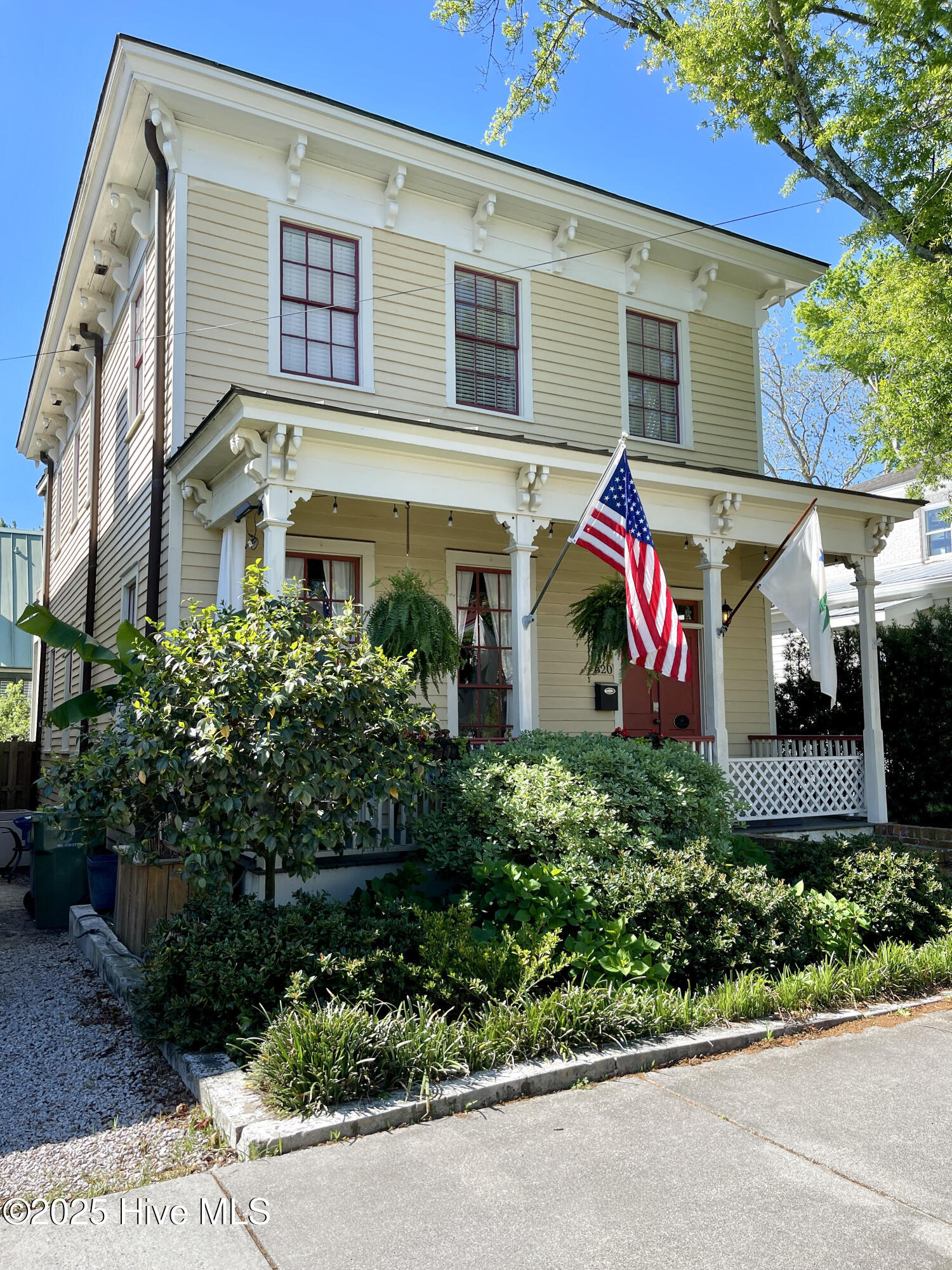 620 Dock Street Property Photo