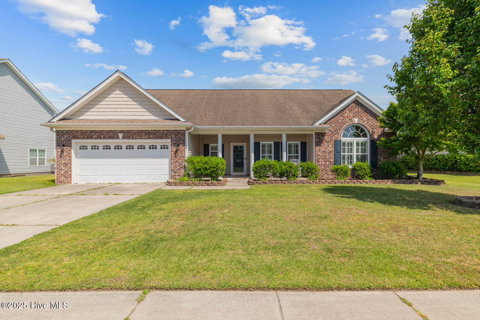 242 Silver Hills Drive Property Photo 1