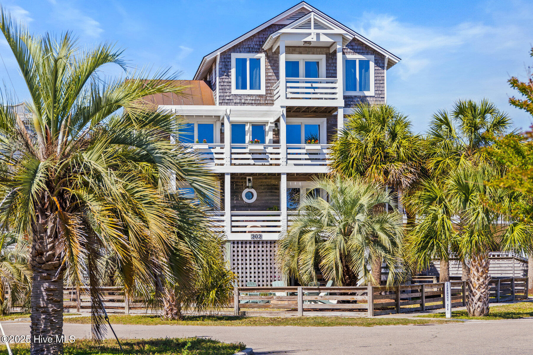 202 Live Oak Drive Property Photo