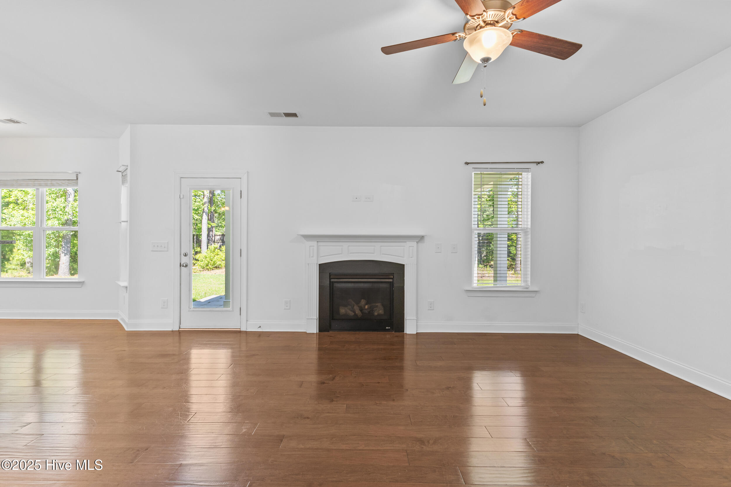 365 W Goldeneye Lane Property Photo 8