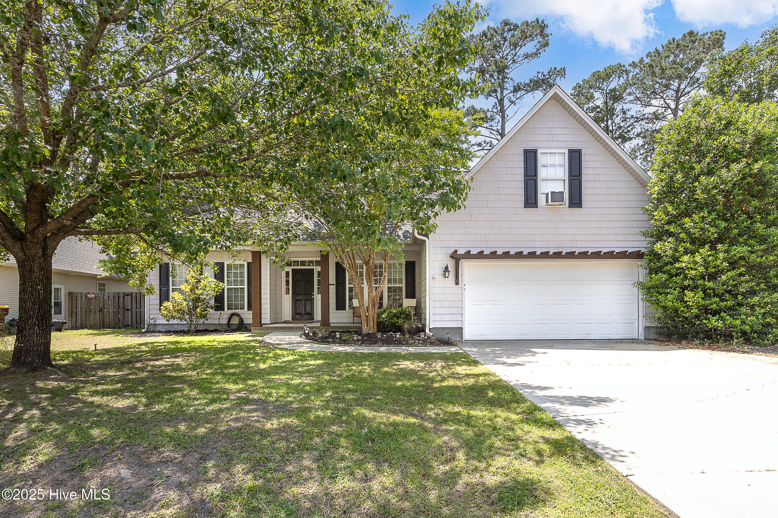 114 Southern Magnolia Court Property Photo
