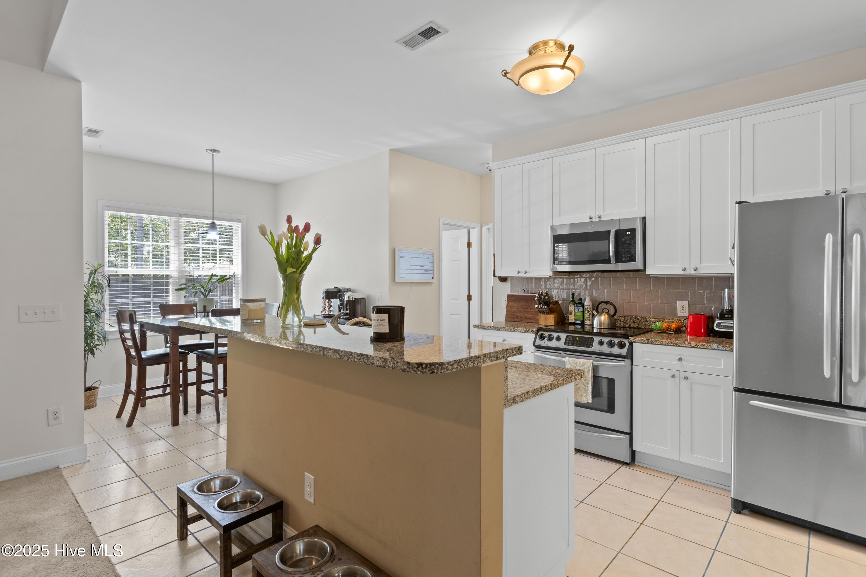 114 Southern Magnolia Court Property Photo 10