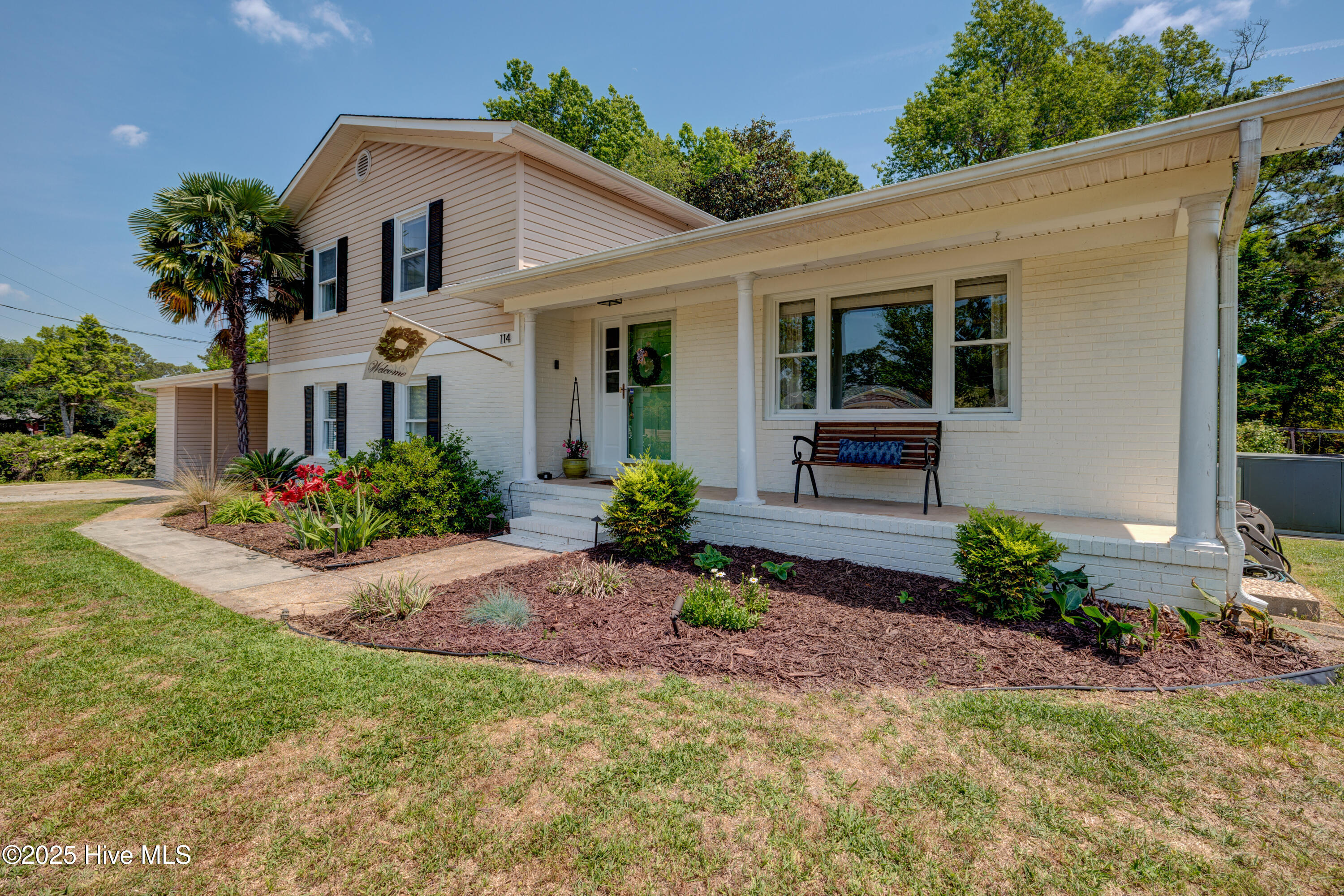 114 Buccaneer Road Property Photo 3