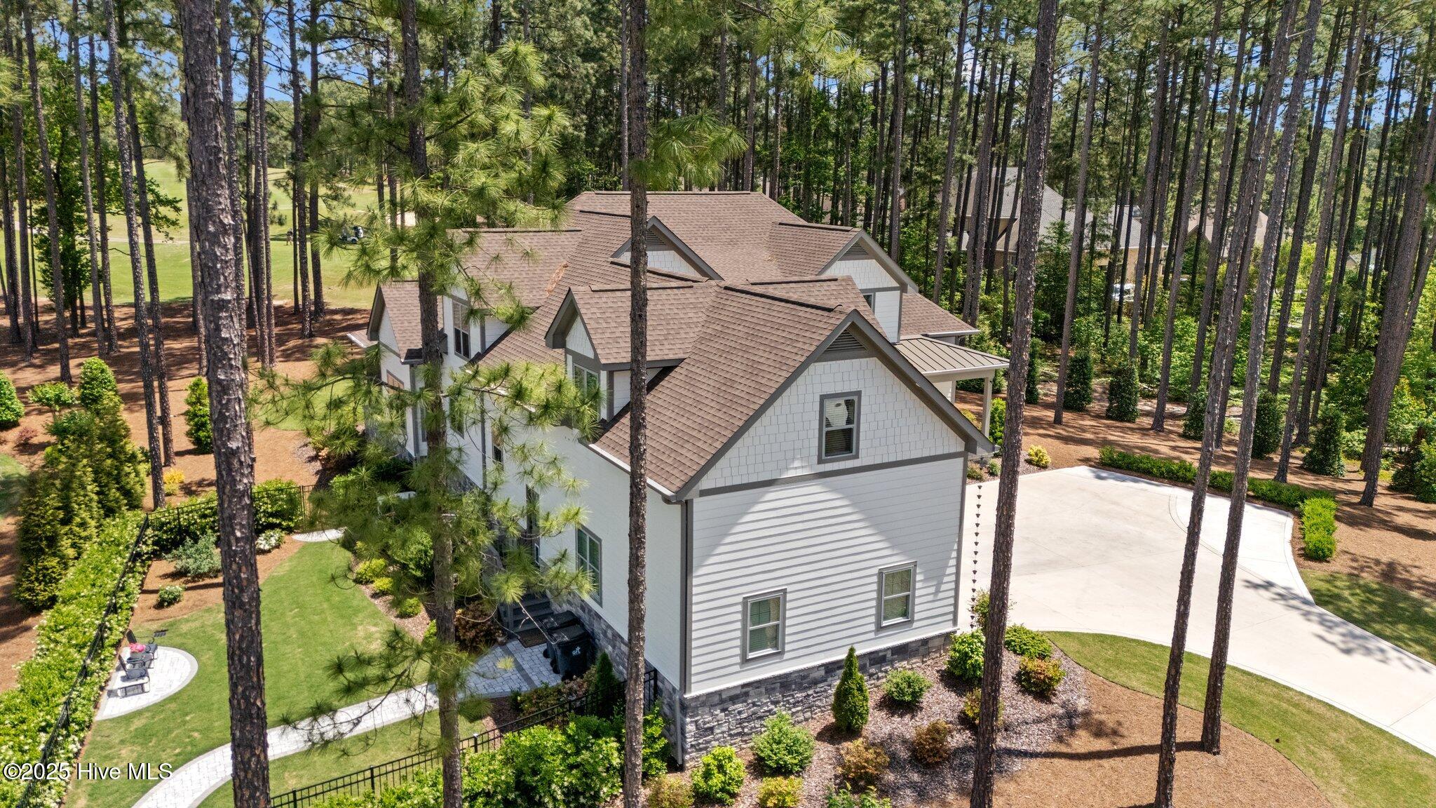 100 Holly Springs Court Property Photo 3
