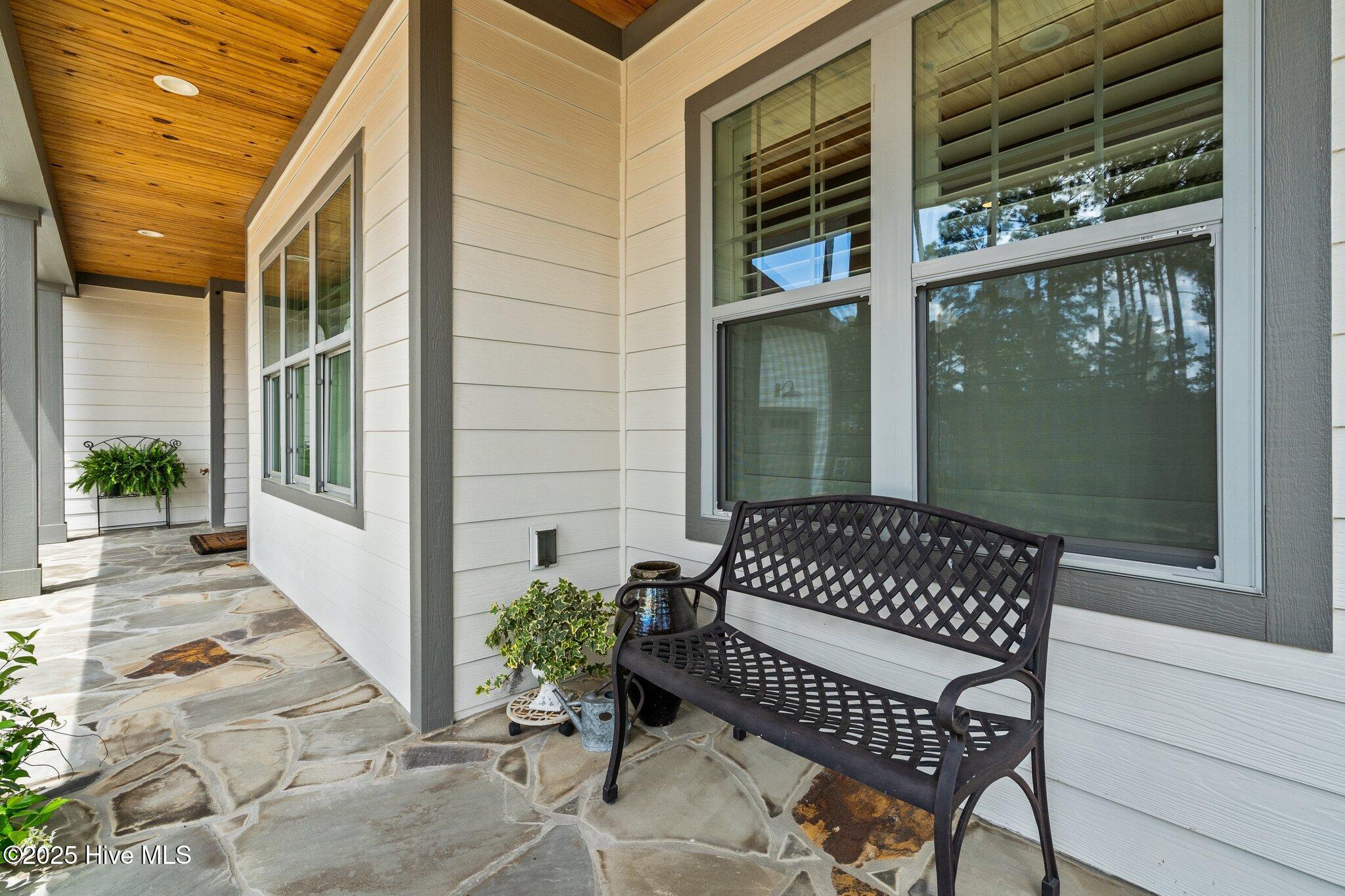 100 Holly Springs Court Property Photo 7