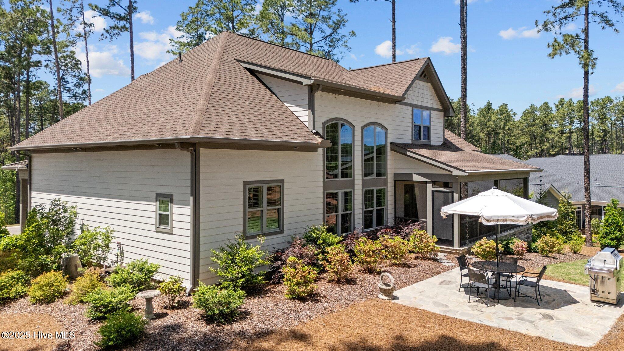 100 Holly Springs Court Property Photo 13