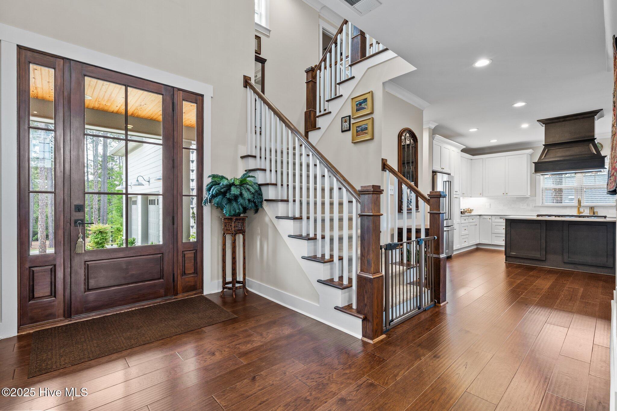 100 Holly Springs Court Property Photo 18