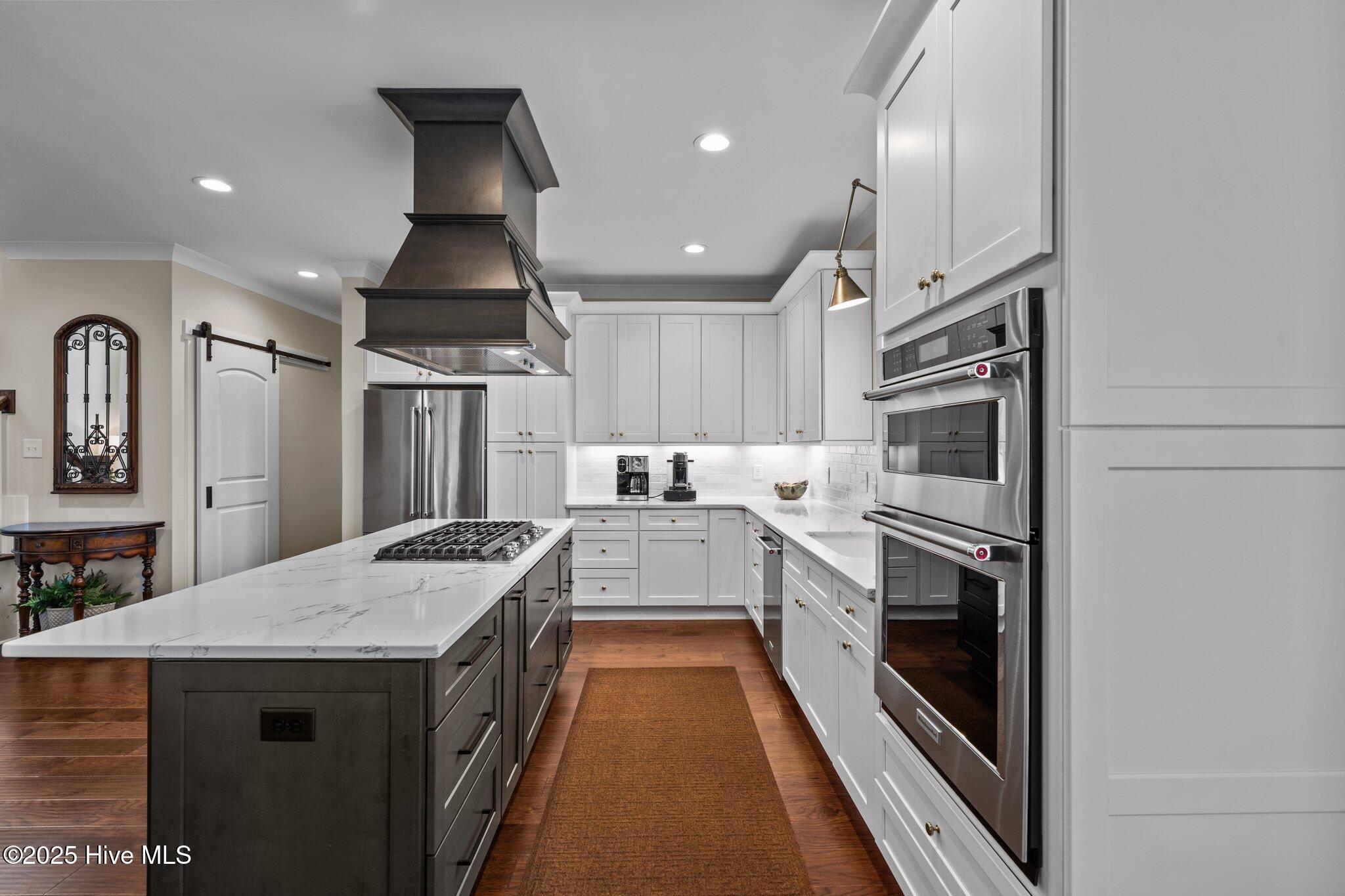 100 Holly Springs Court Property Photo 27