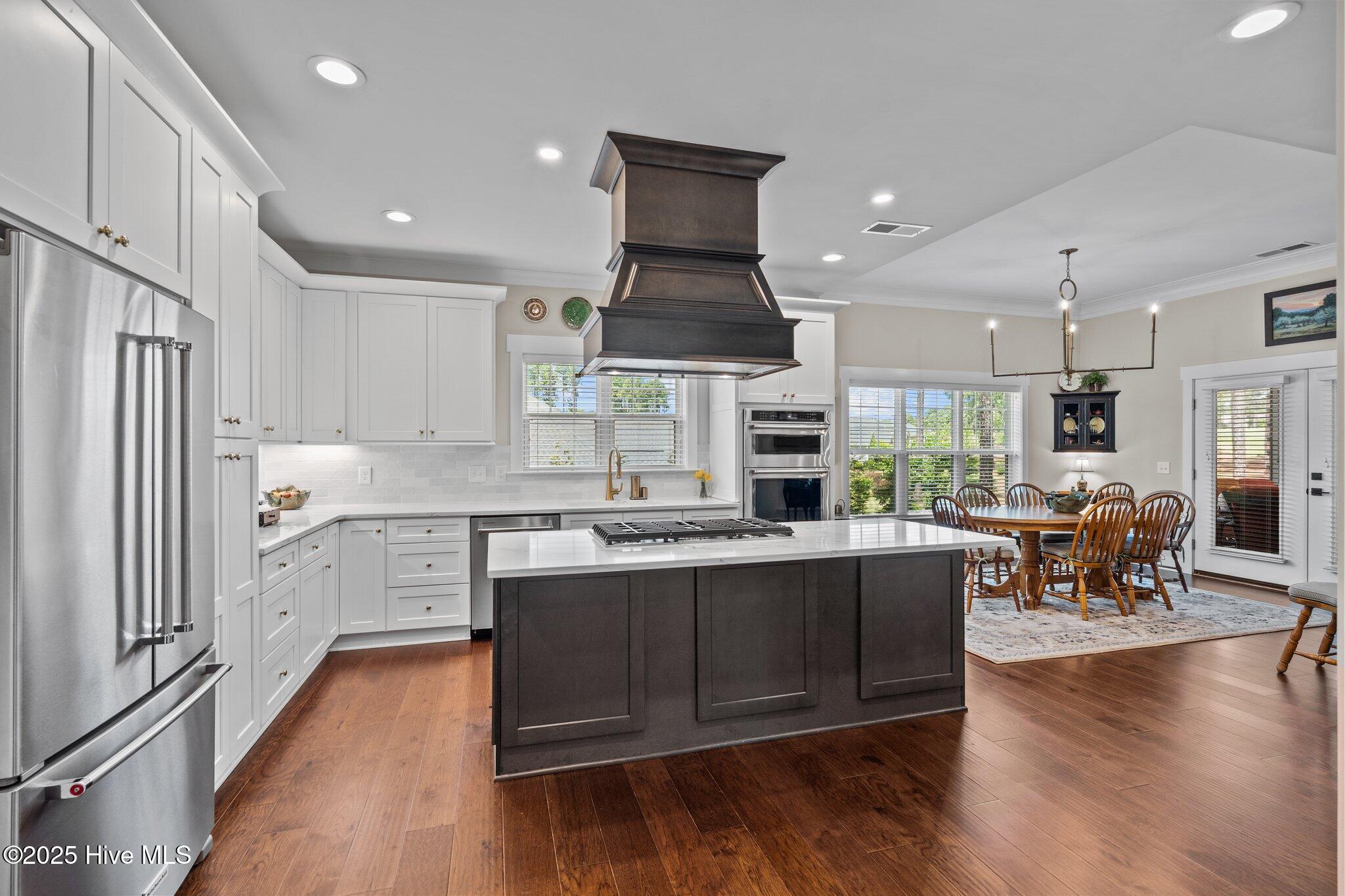 100 Holly Springs Court Property Photo 28