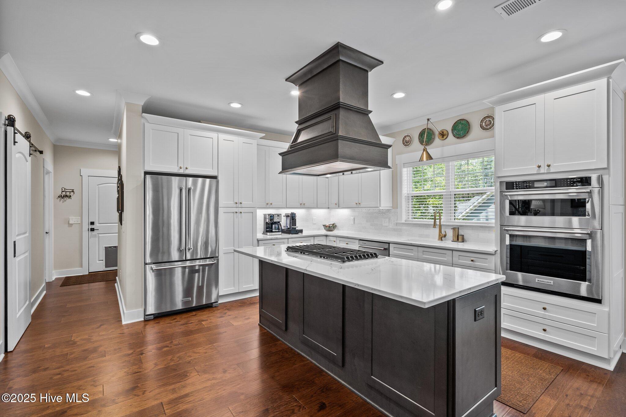 100 Holly Springs Court Property Photo 29