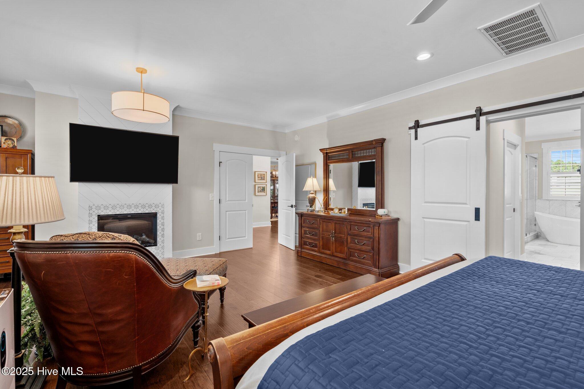 100 Holly Springs Court Property Photo 39