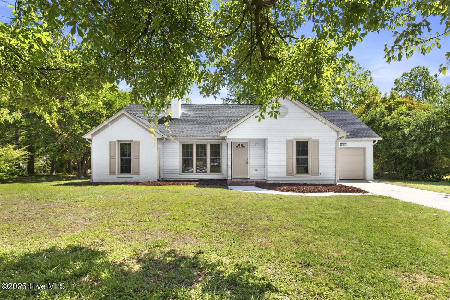 206 Sabrina Court Property Photo