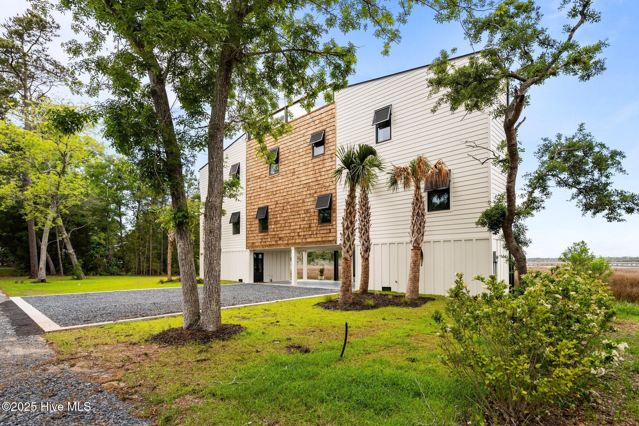 509 Norton Street Property Photo 4