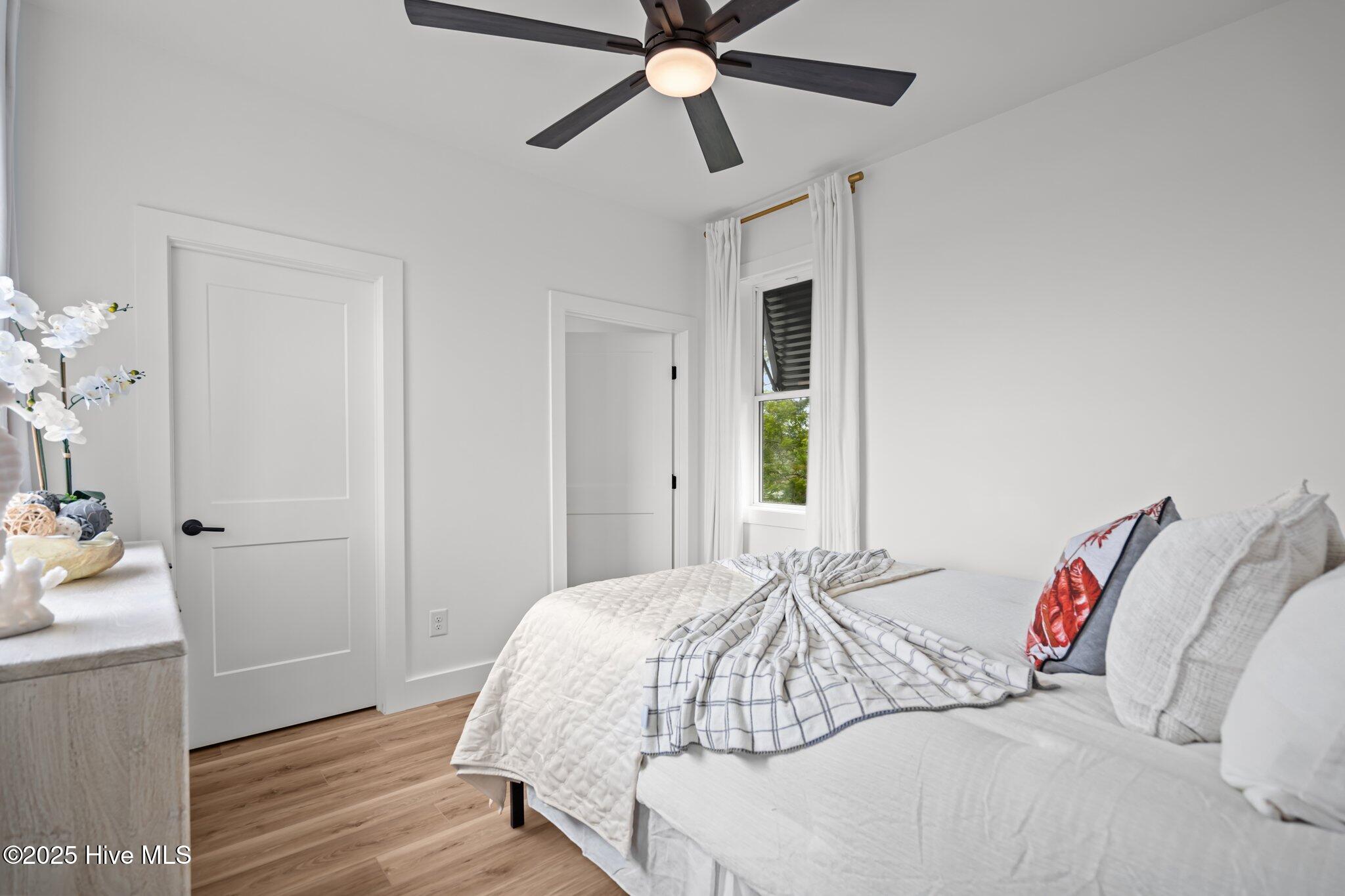 509 Norton Street Property Photo 40