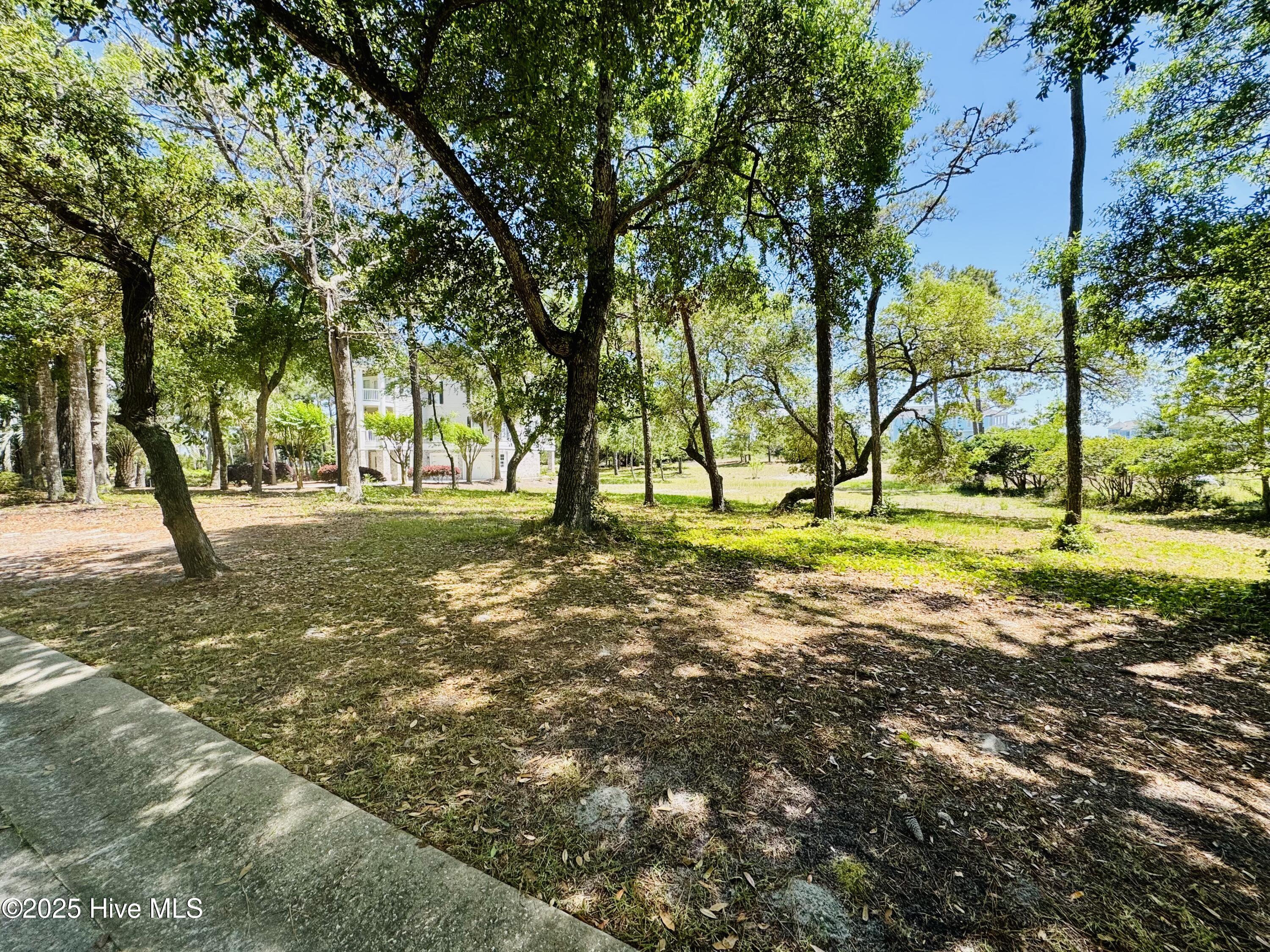 677 Beaufain Street Property Photo 1