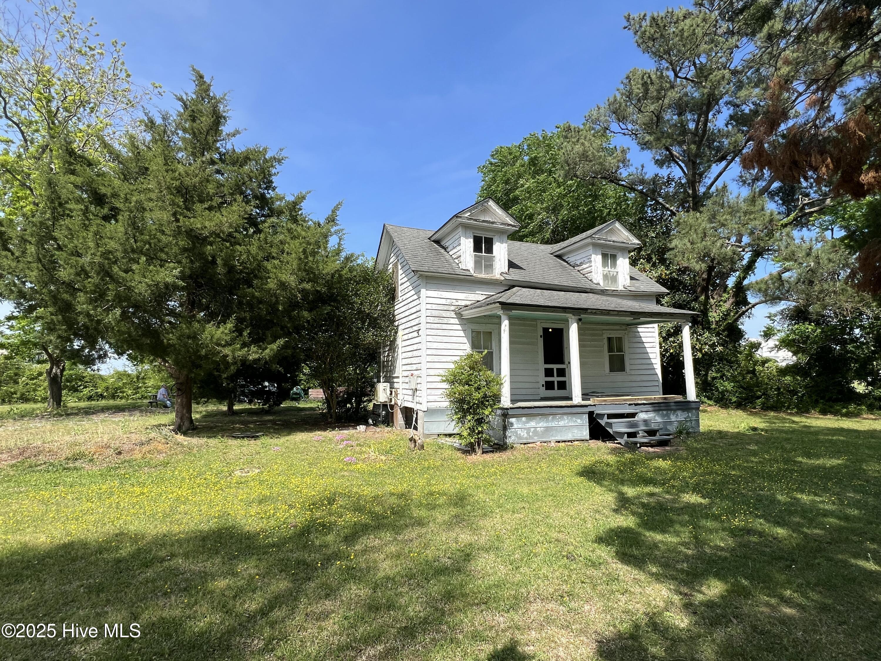 72 Academy Street Property Photo 2