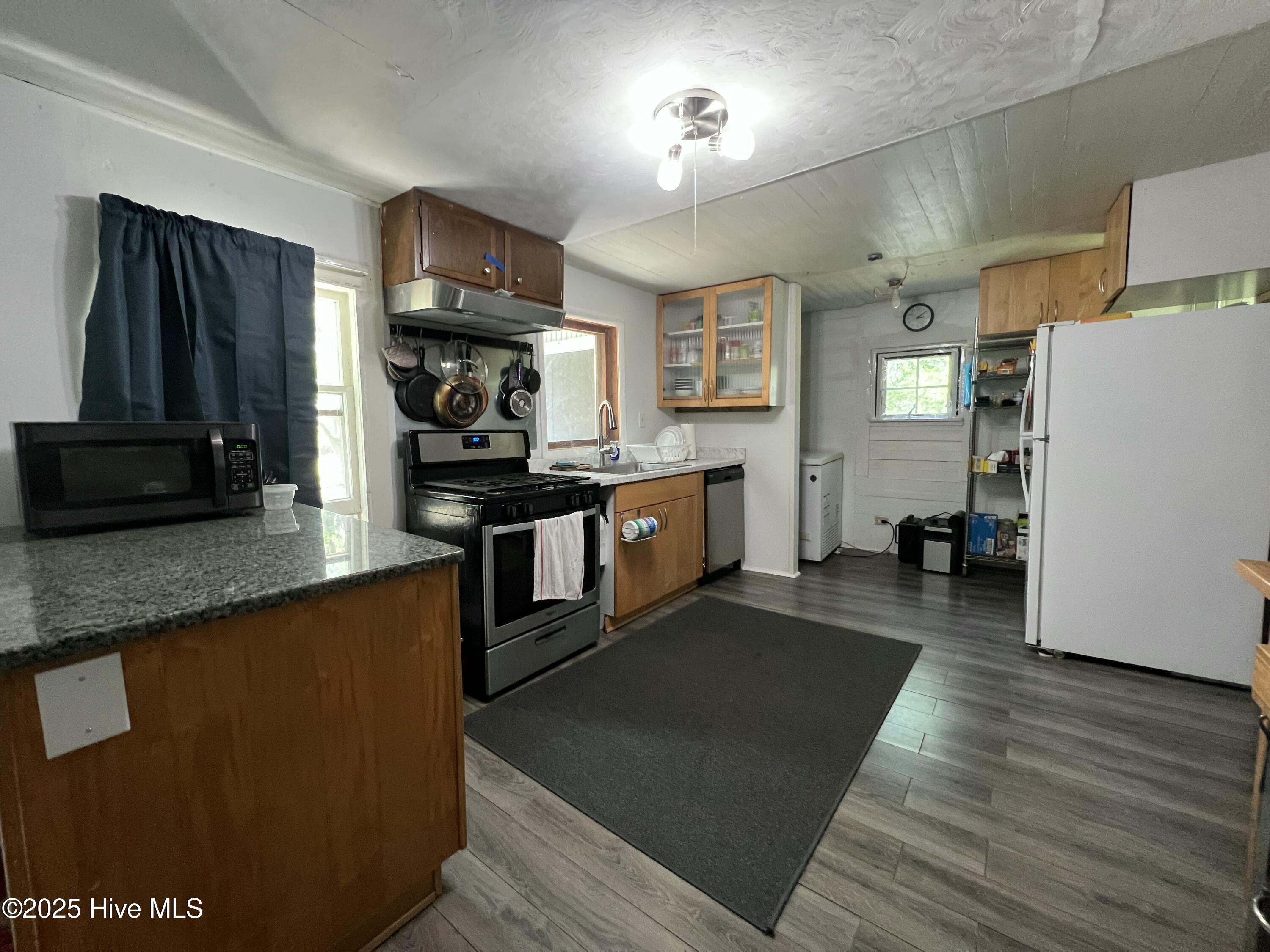72 Academy Street Property Photo 13