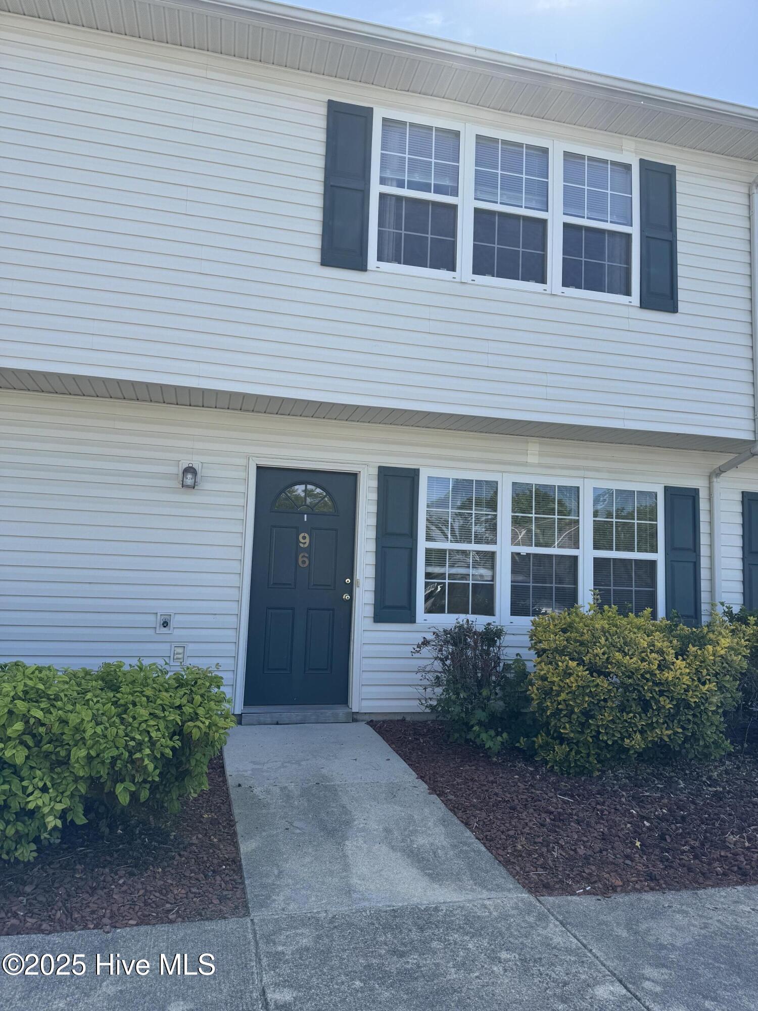 96 Century Court Property Photo