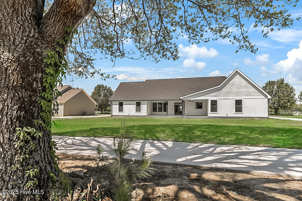 1104 Soundside Road Property Photo