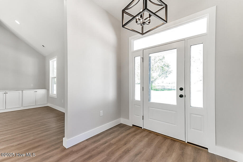 1104 Soundside Road Property Photo 9