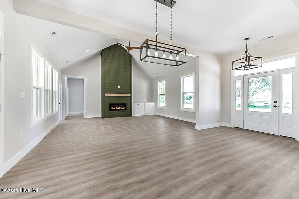 1104 Soundside Road Property Photo 16