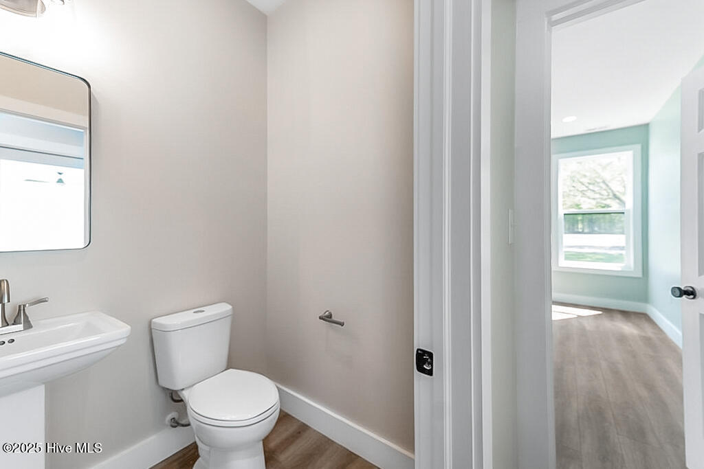 1104 Soundside Road Property Photo 32