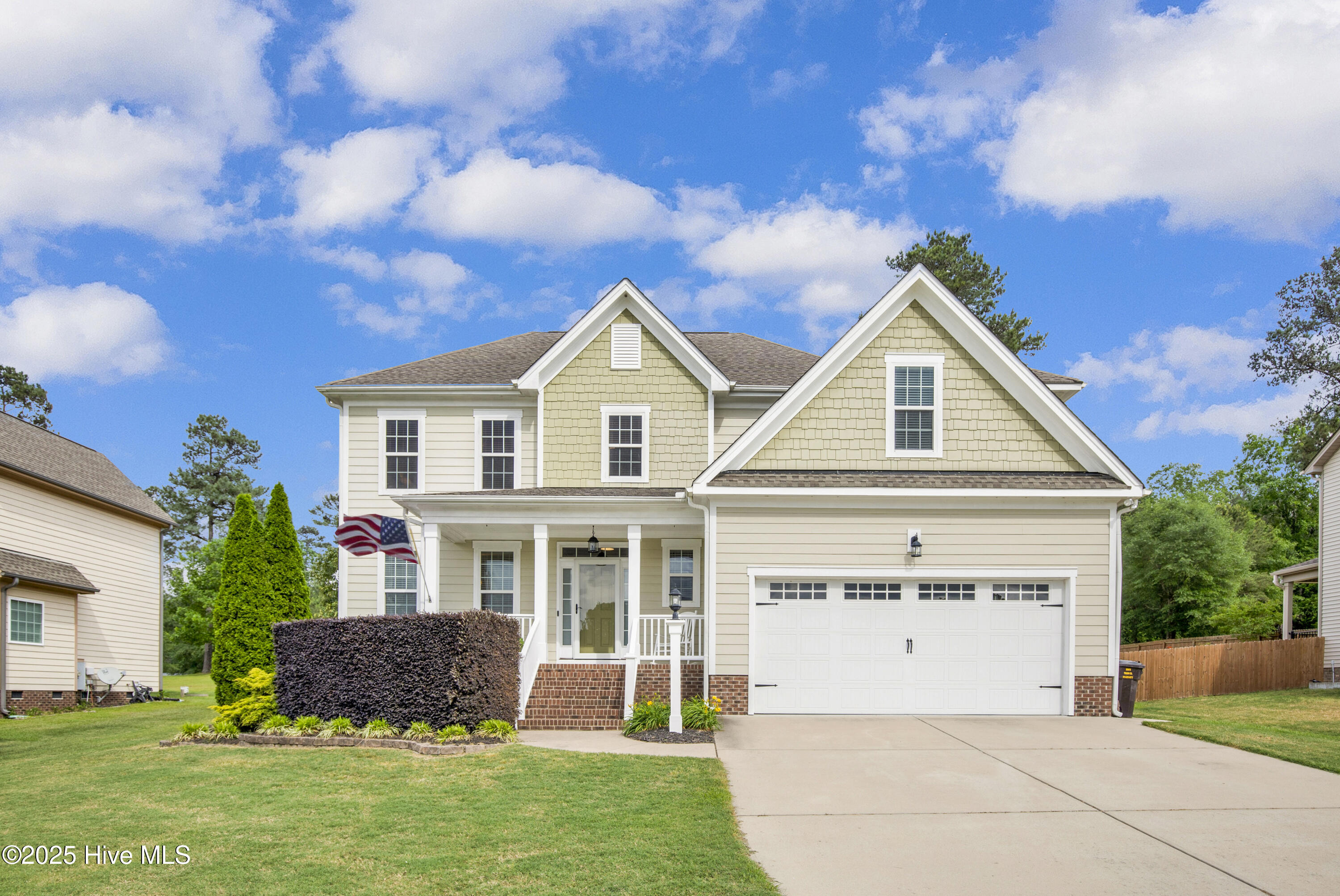 112 Saw Grass Court Property Photo