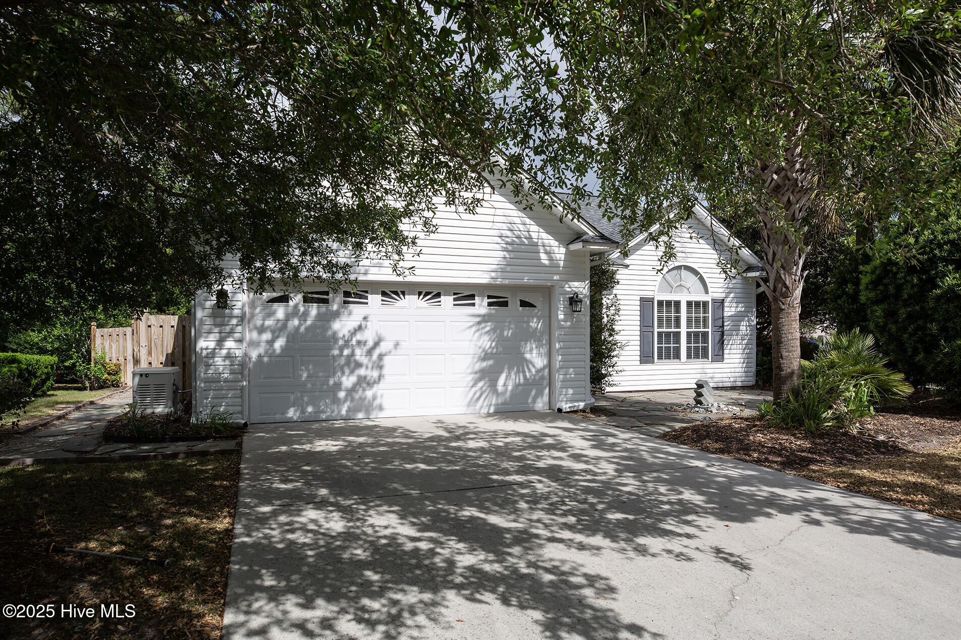 6806 Teviot Drive Property Photo 4