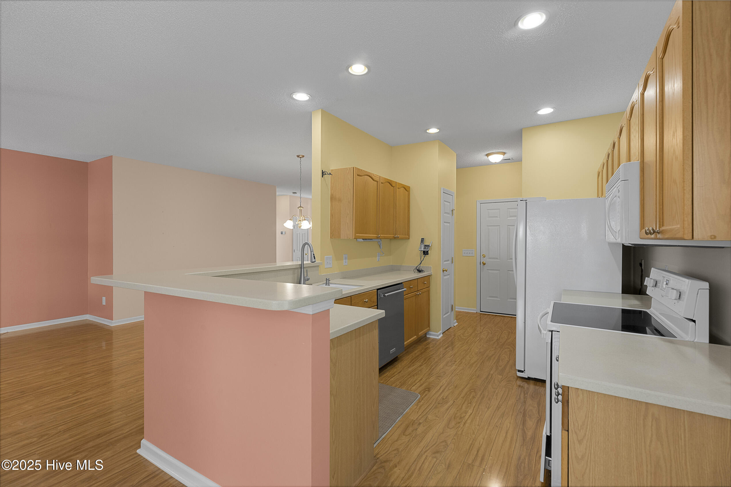 6806 Teviot Drive Property Photo 16