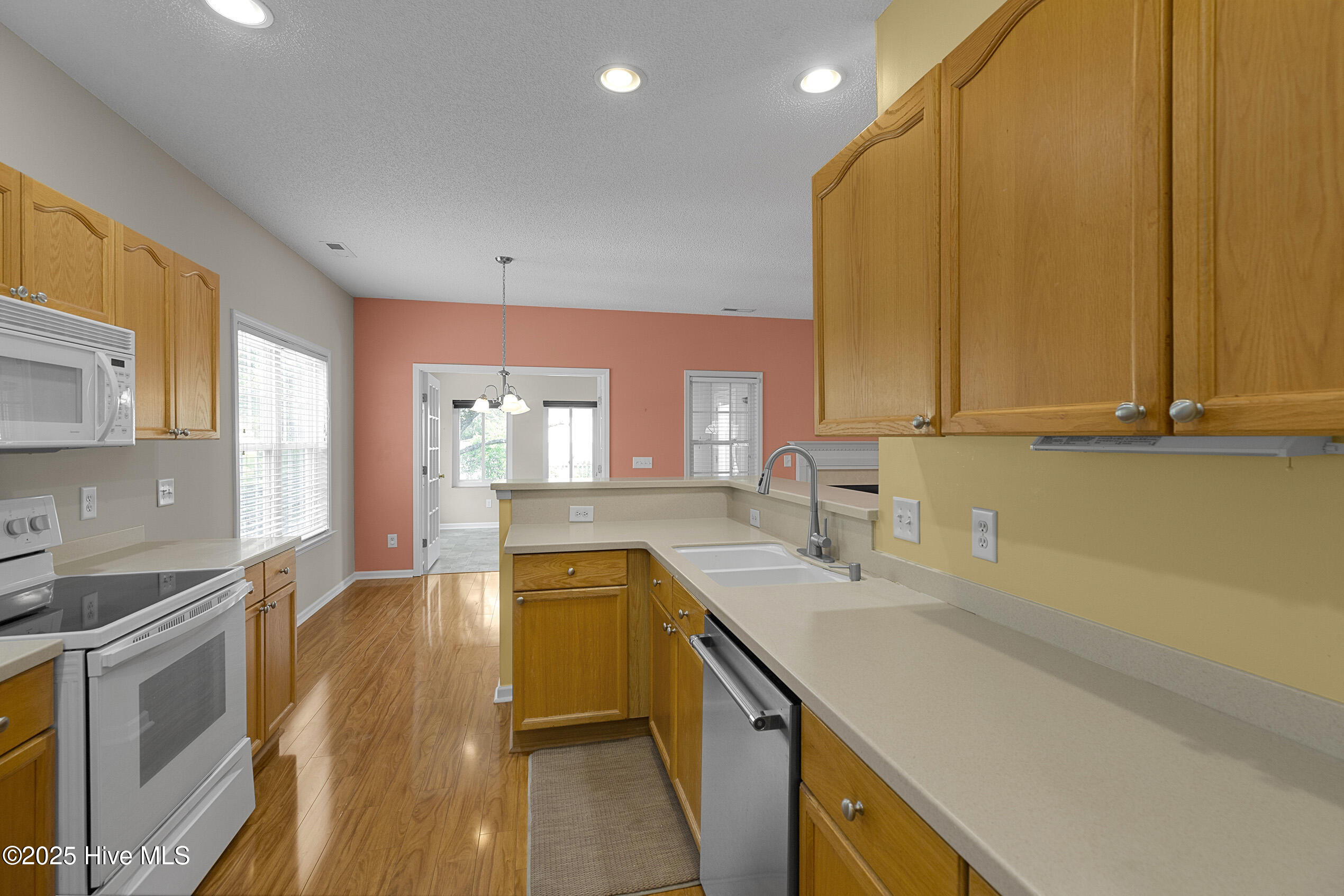 6806 Teviot Drive Property Photo 18
