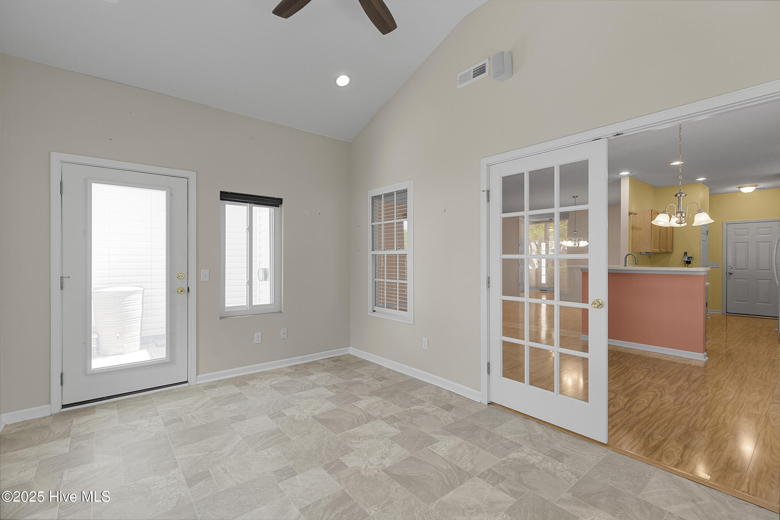 6806 Teviot Drive Property Photo 22