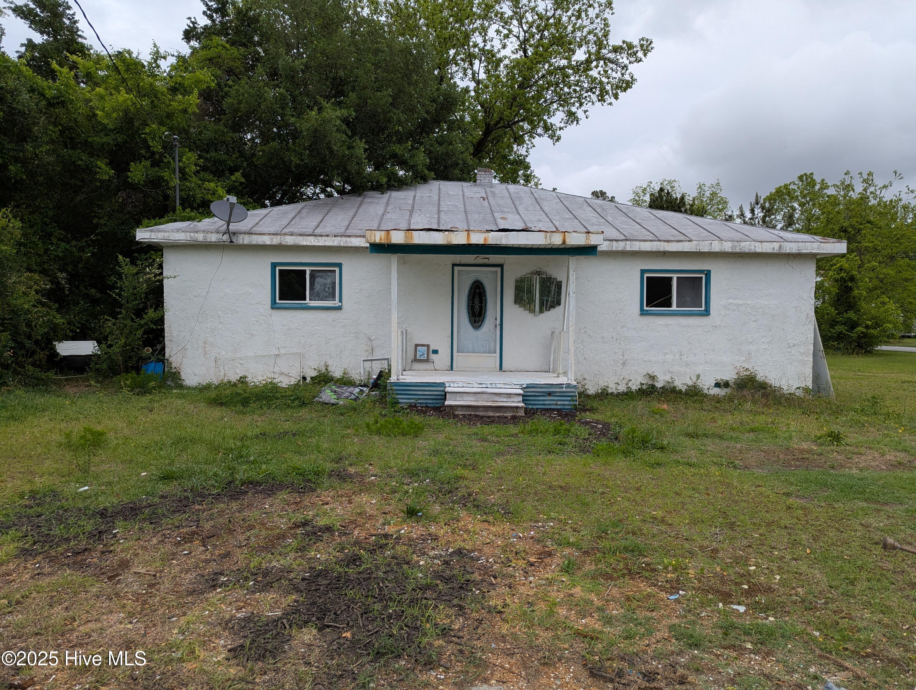 303 E Jones Street Property Photo
