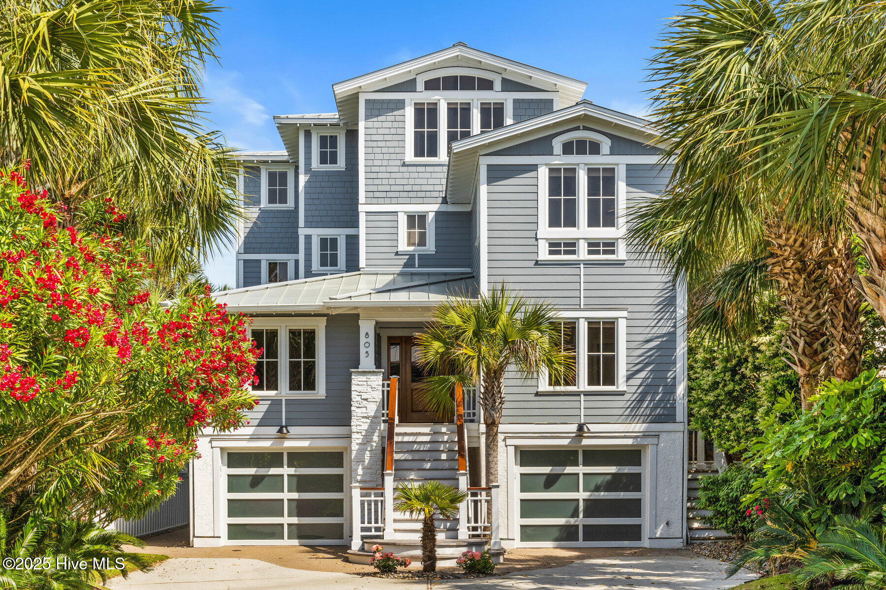 805 S Lumina Avenue Property Photo