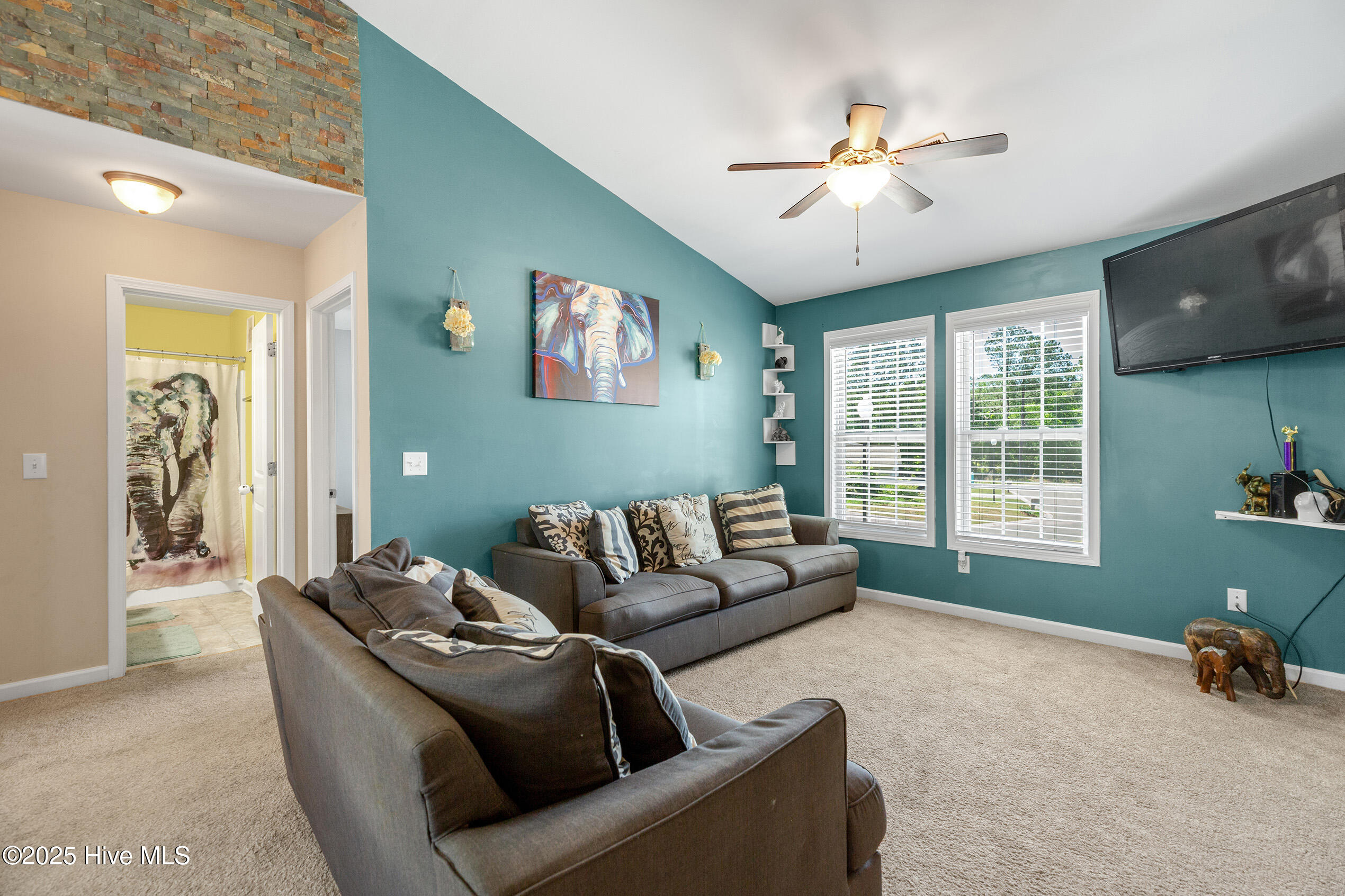 1511 Reagan Court Property Photo 6