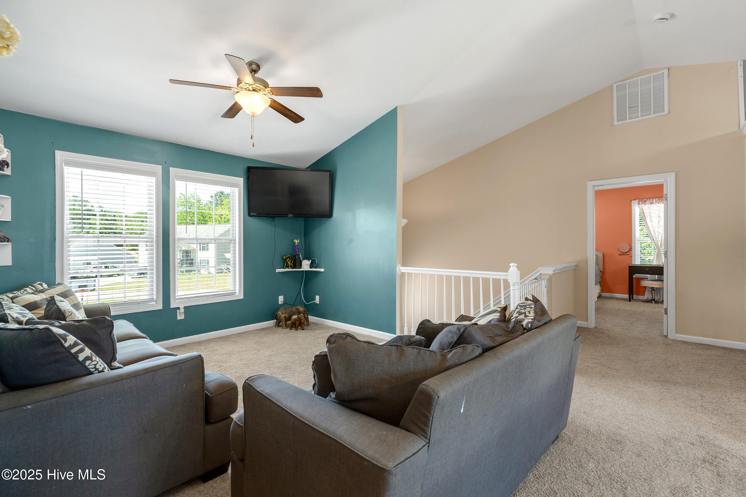 1511 Reagan Court Property Photo 8