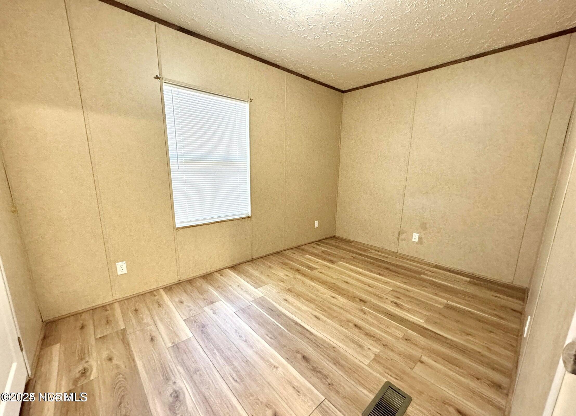 2286 Caratoke Highway Property Photo 16