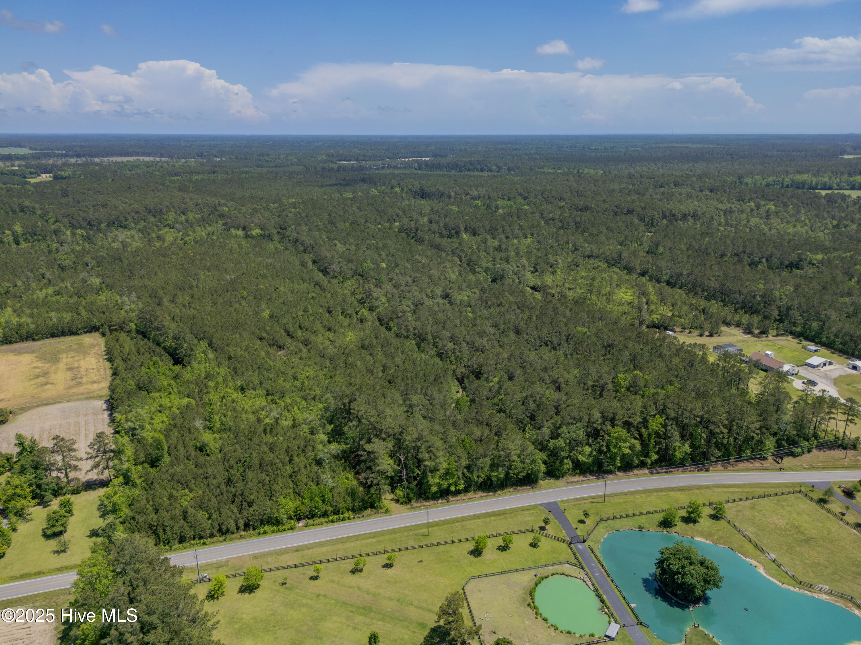 2600 Ash Little River Rd Property Photo 4