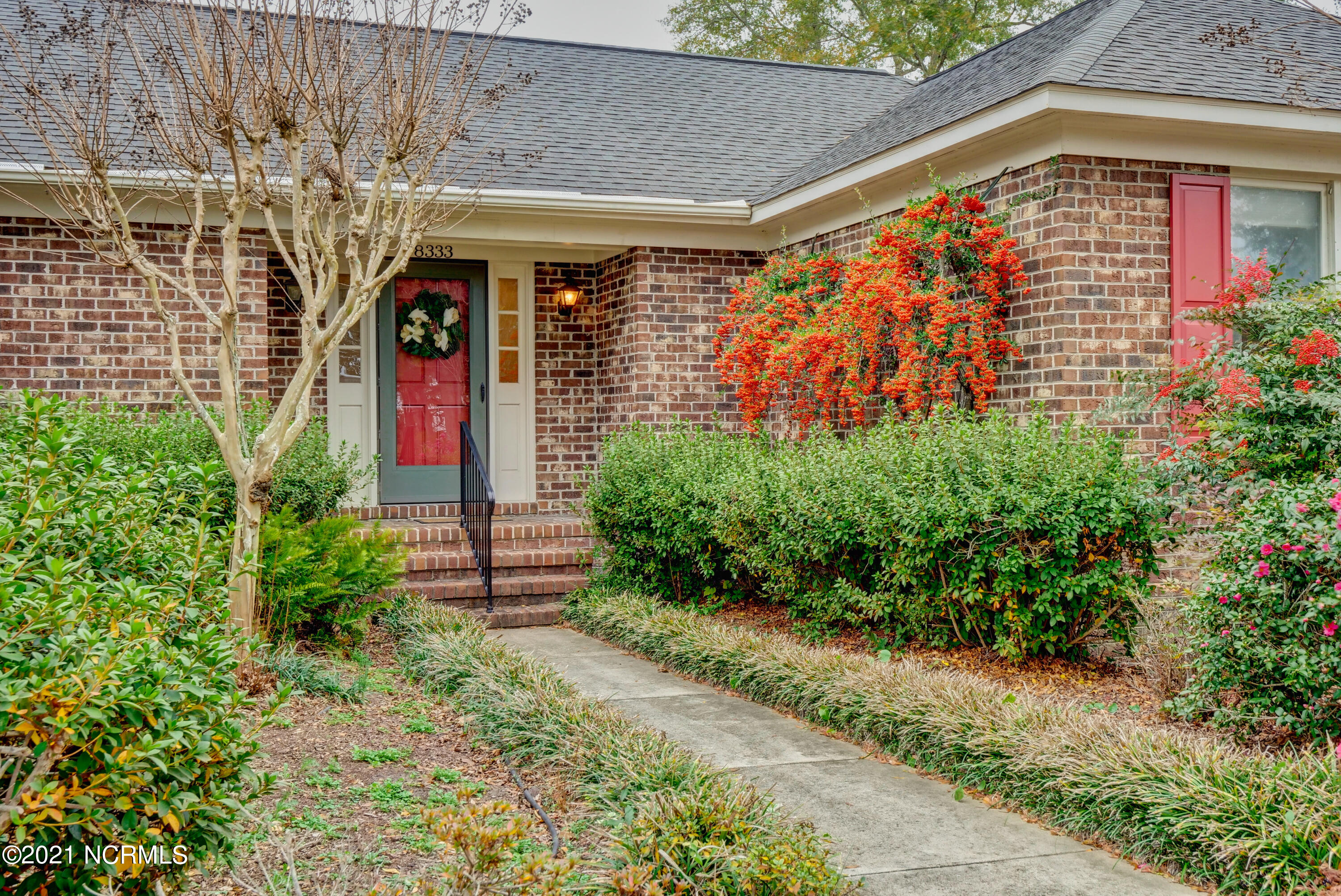 8333 Bald Eagle Lane Property Photo