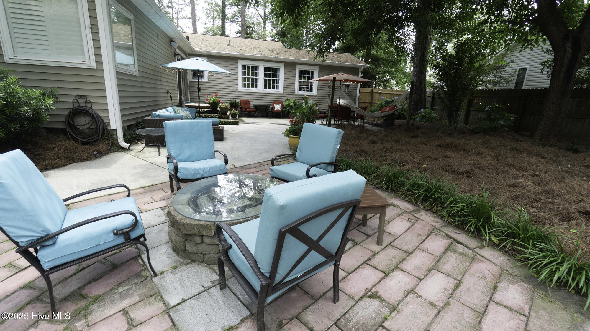 1914 Howard Avenue Property Photo 55