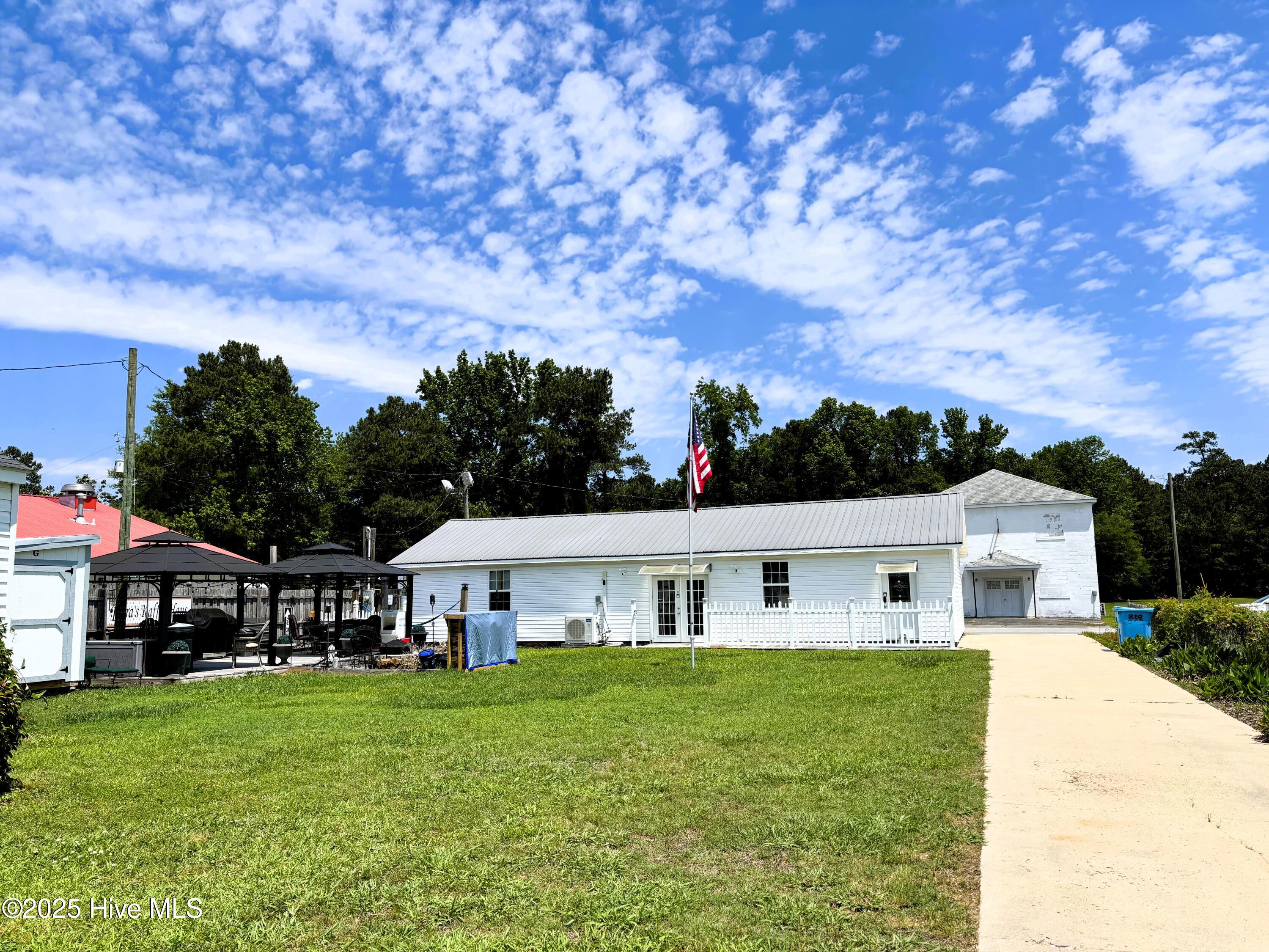 160 Kinston Highway Property Photo 7