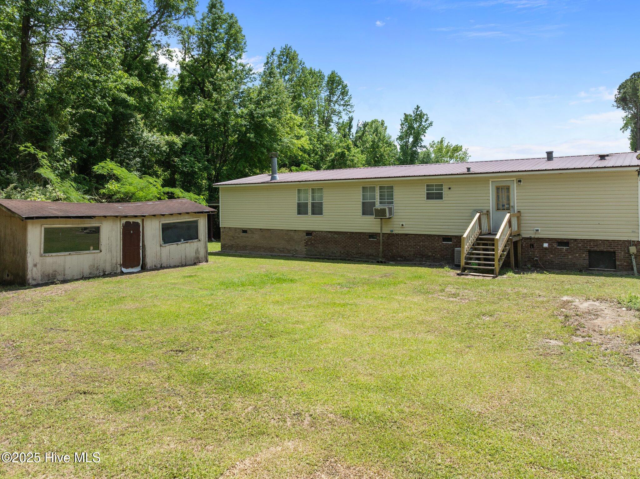 86 Mel Lane Property Photo 7